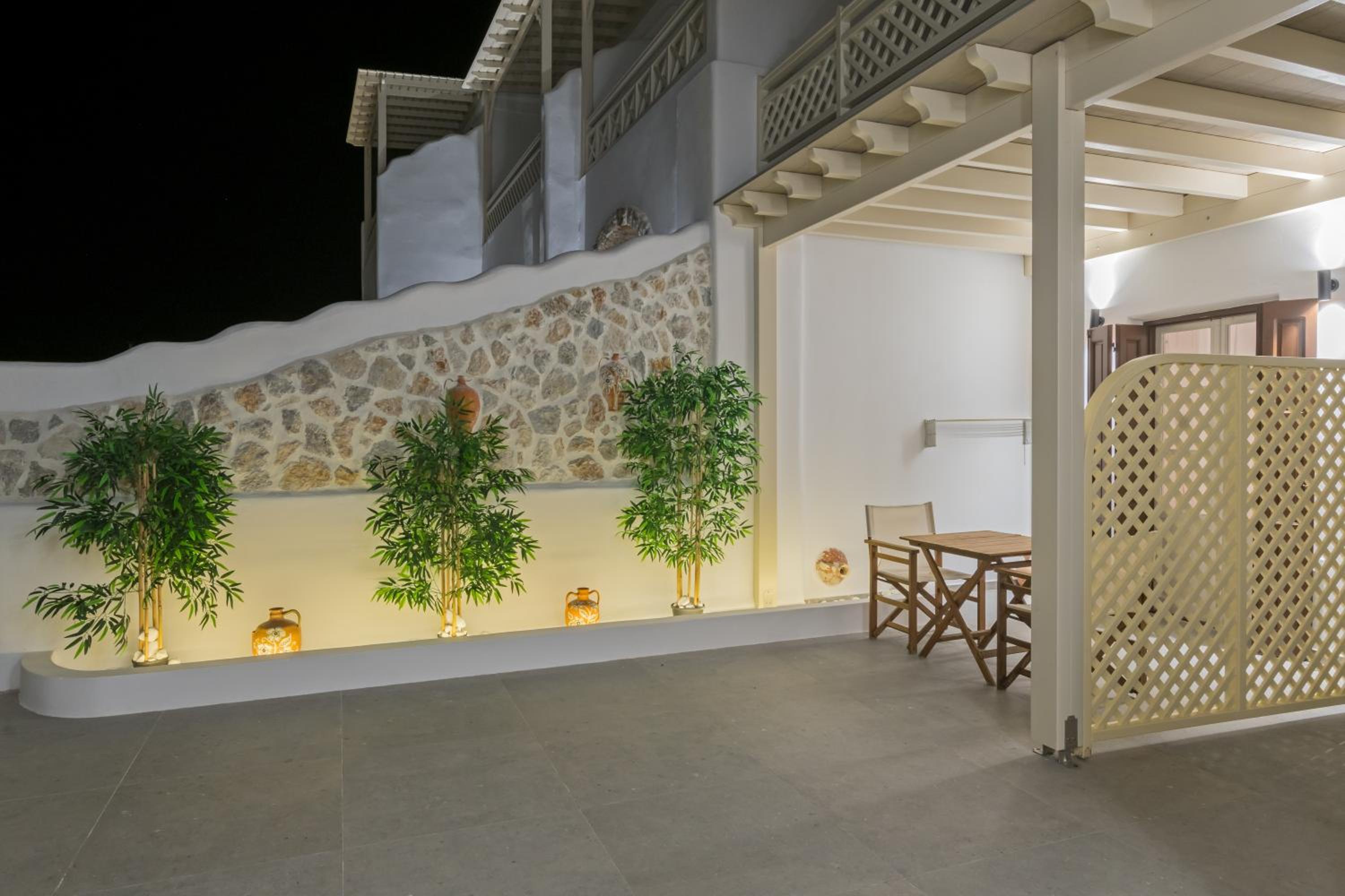 Studio with Terrace photo 2