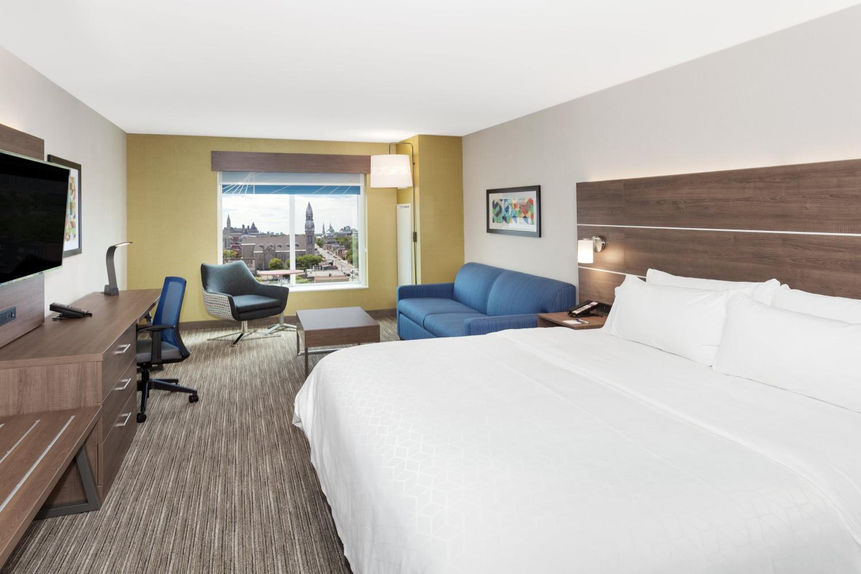King Suite - Photo 1