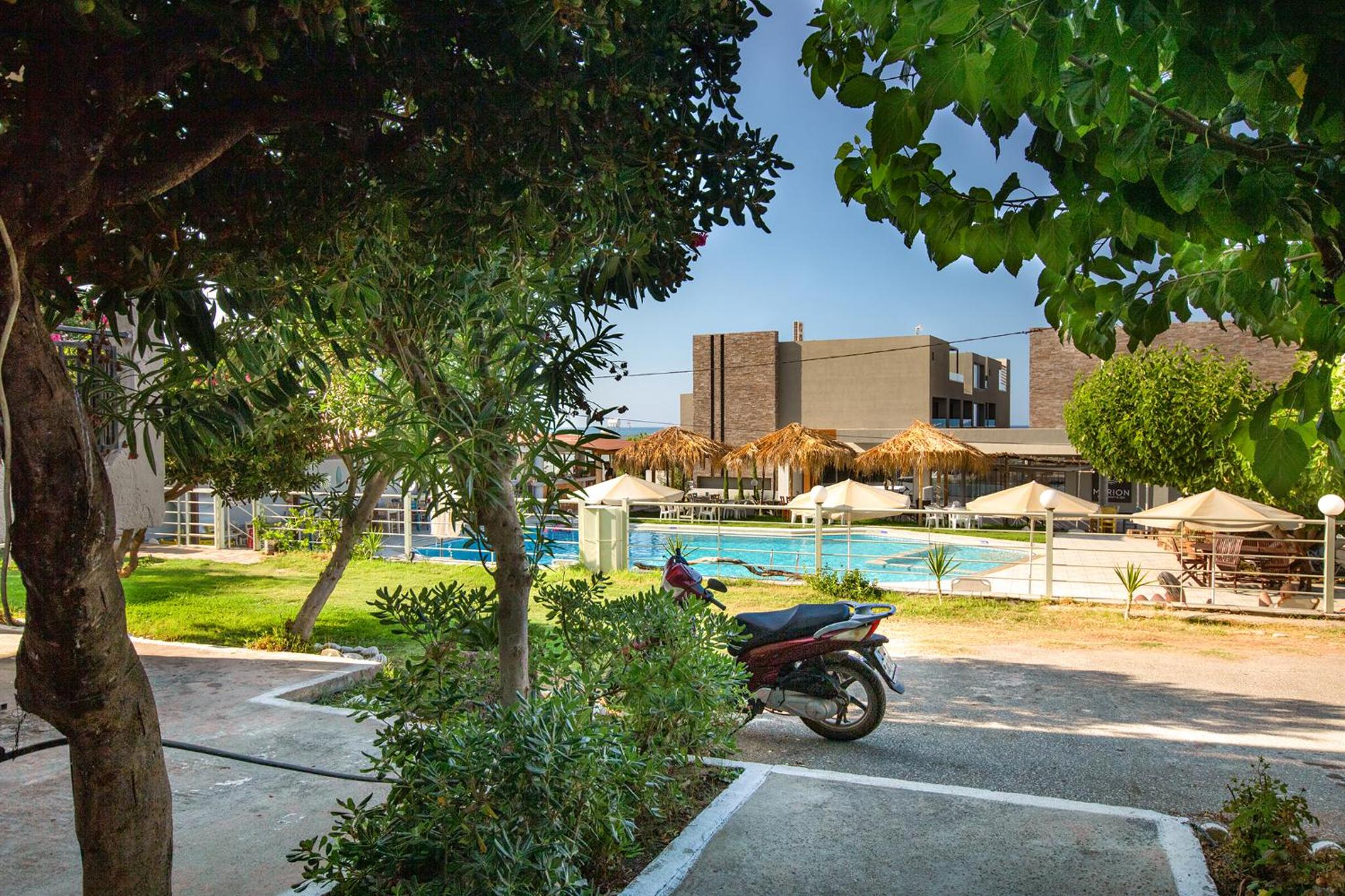 Studio Apartment with Sea View photo 2