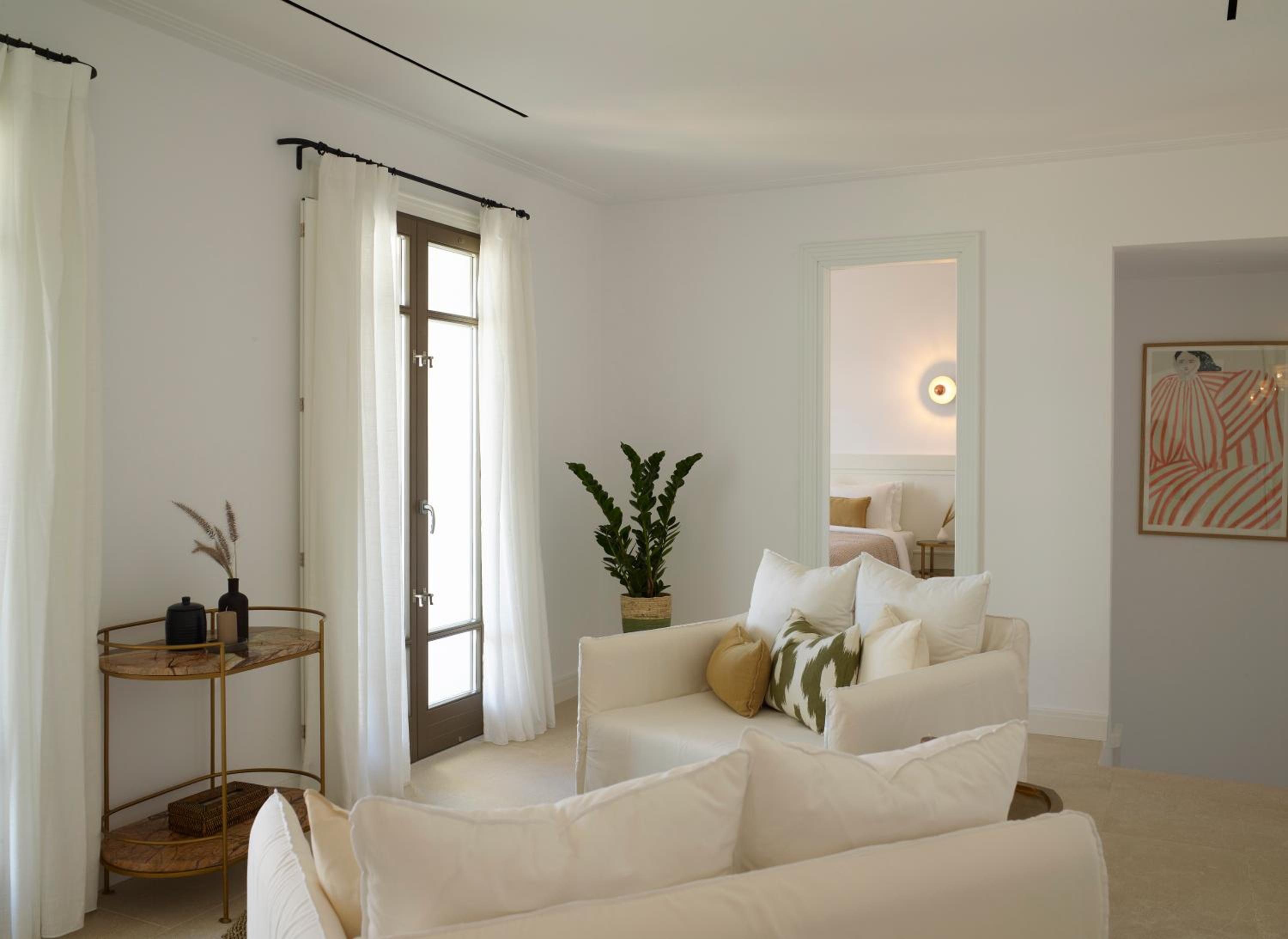 Three Bedroom Villa with Private Heated Pool Sea View - Photo 27