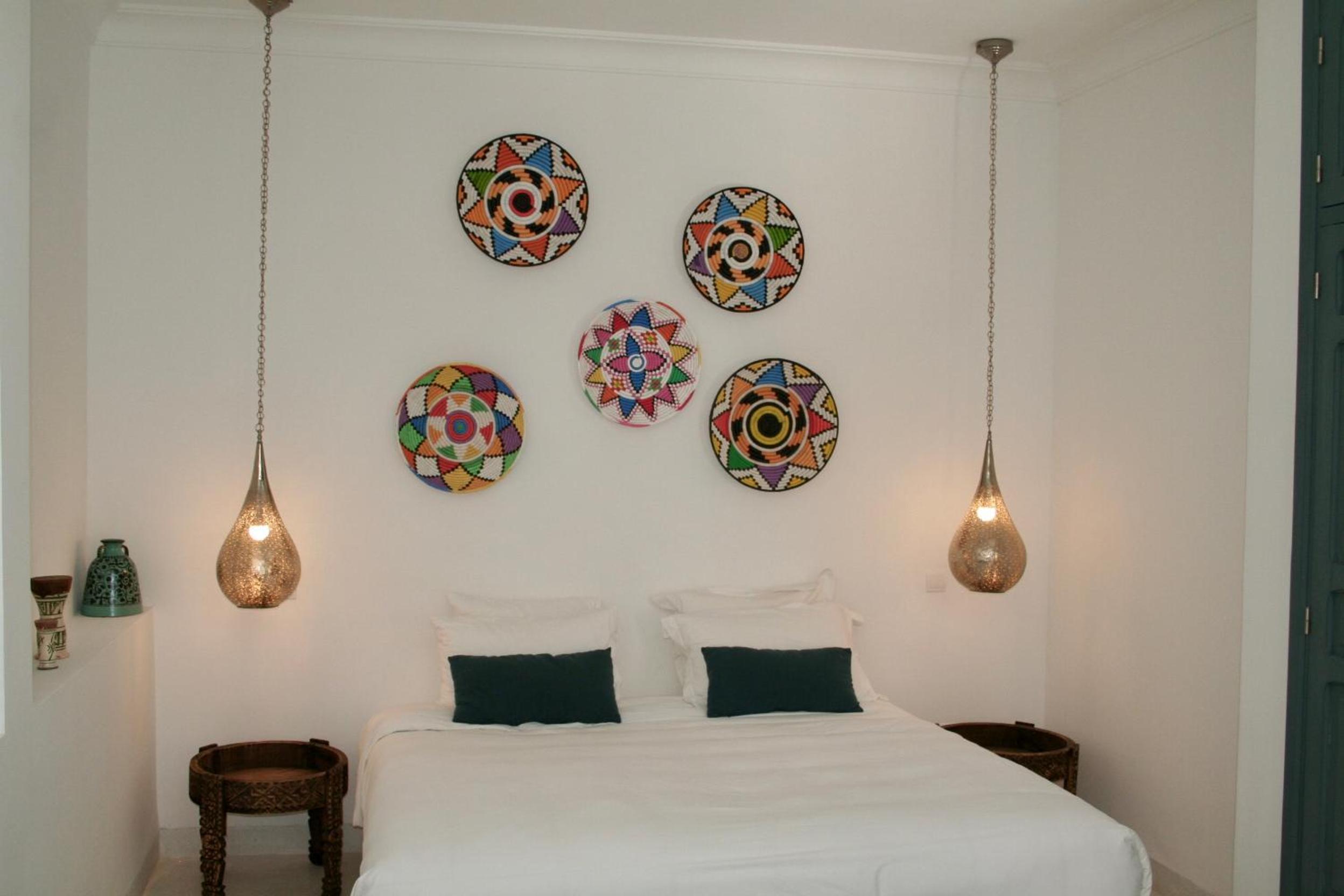 Deluxe Room (2 Adults + 1 Child)