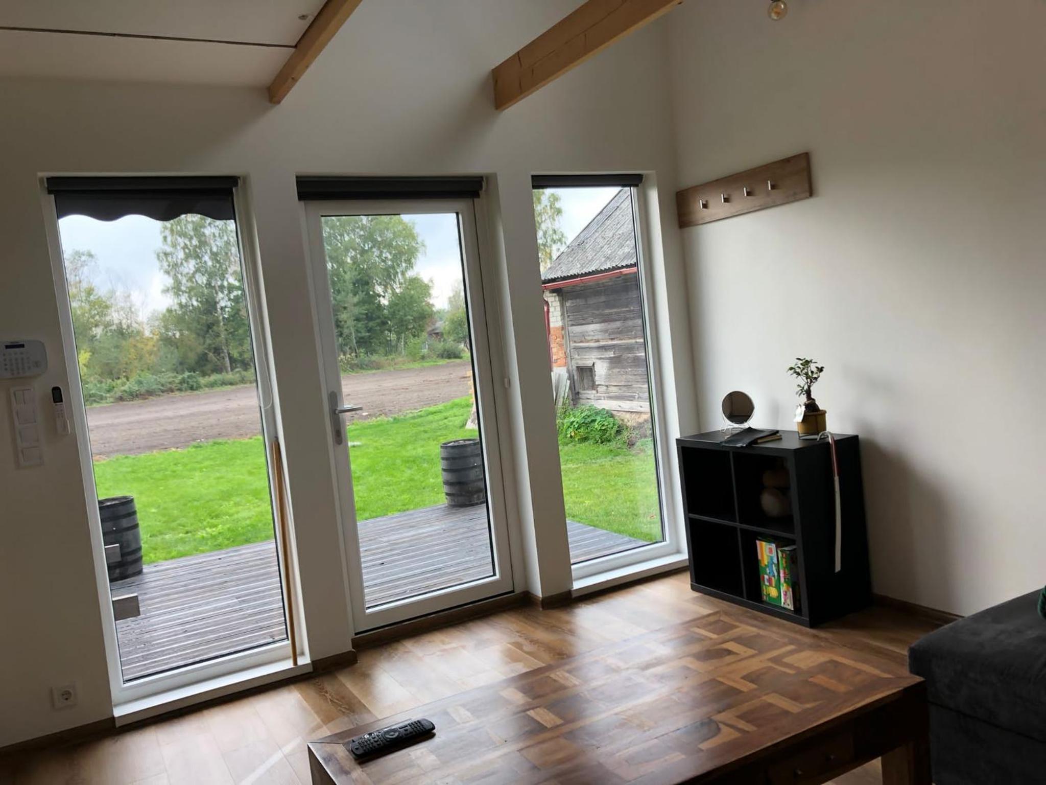 One-Bedroom House - Photo 5