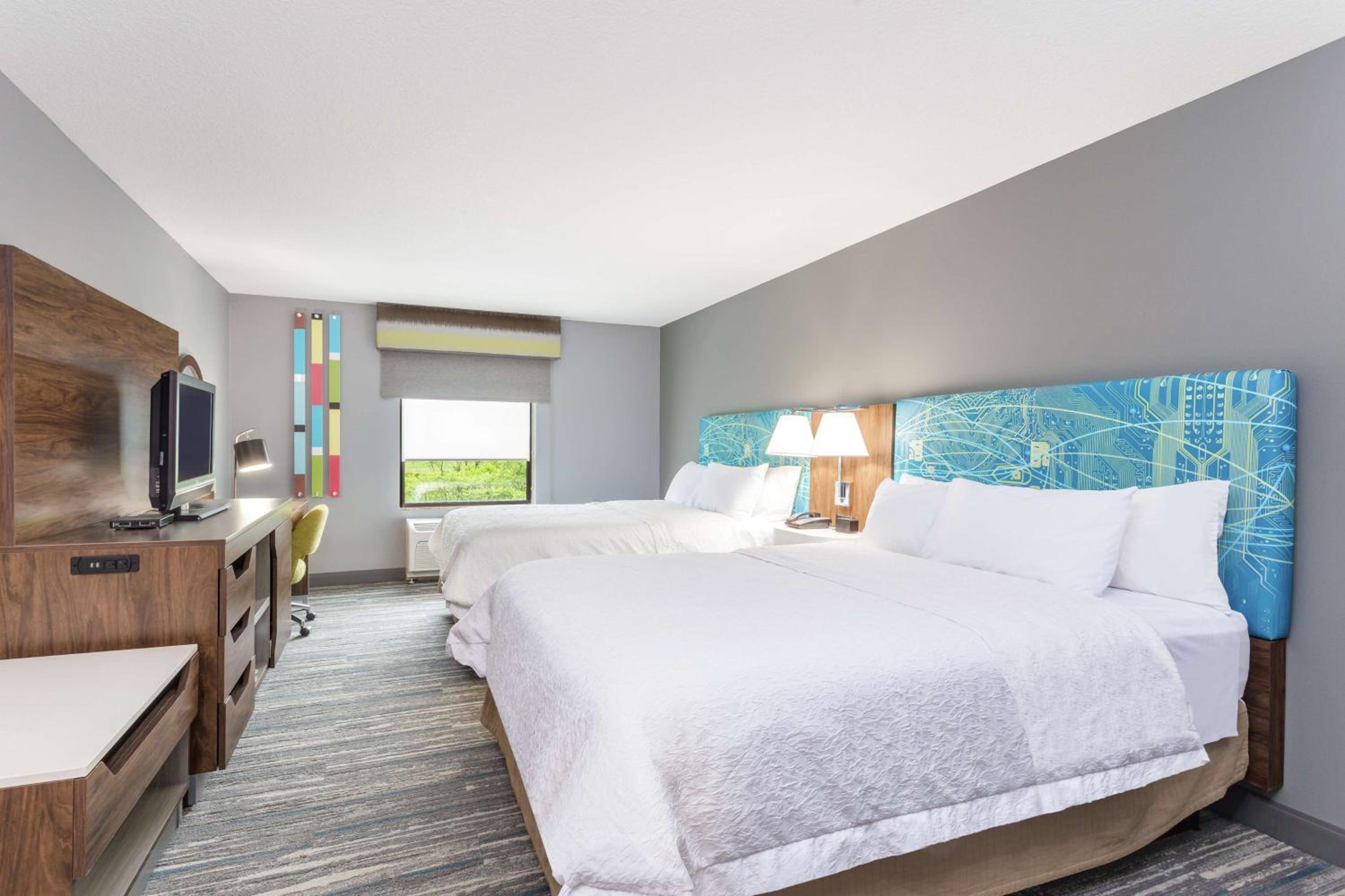 Room with Two Queen Beds - Non-Smoking photo 1