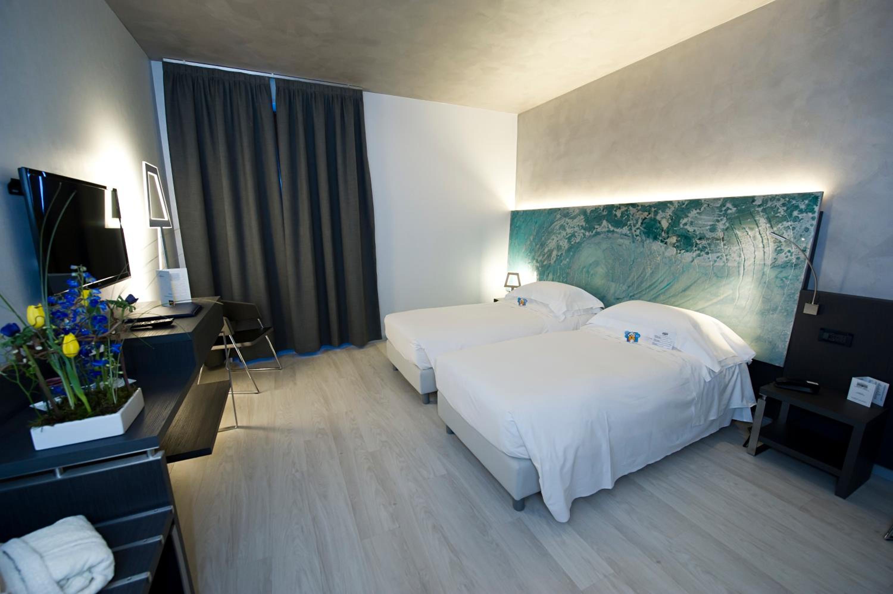 Superior Double or Twin Room - Photo 1