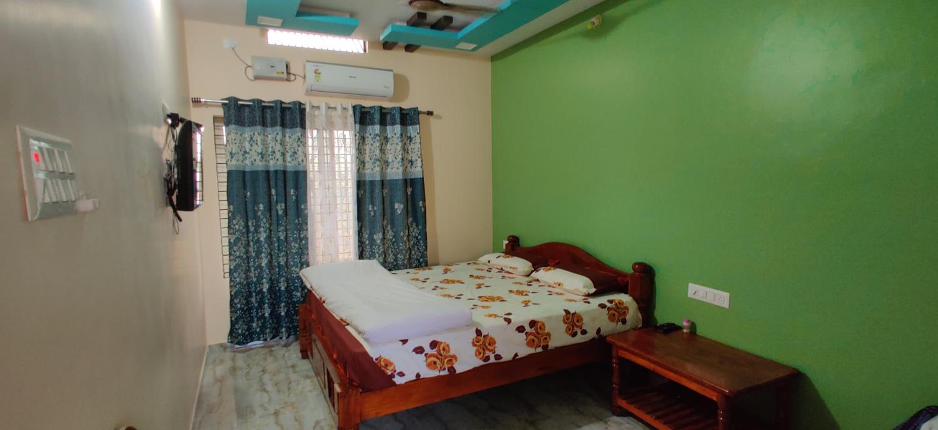 Deluxe Triple Room photo 2