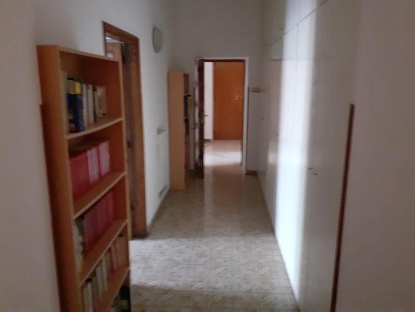 Large Double Room - Photo 5