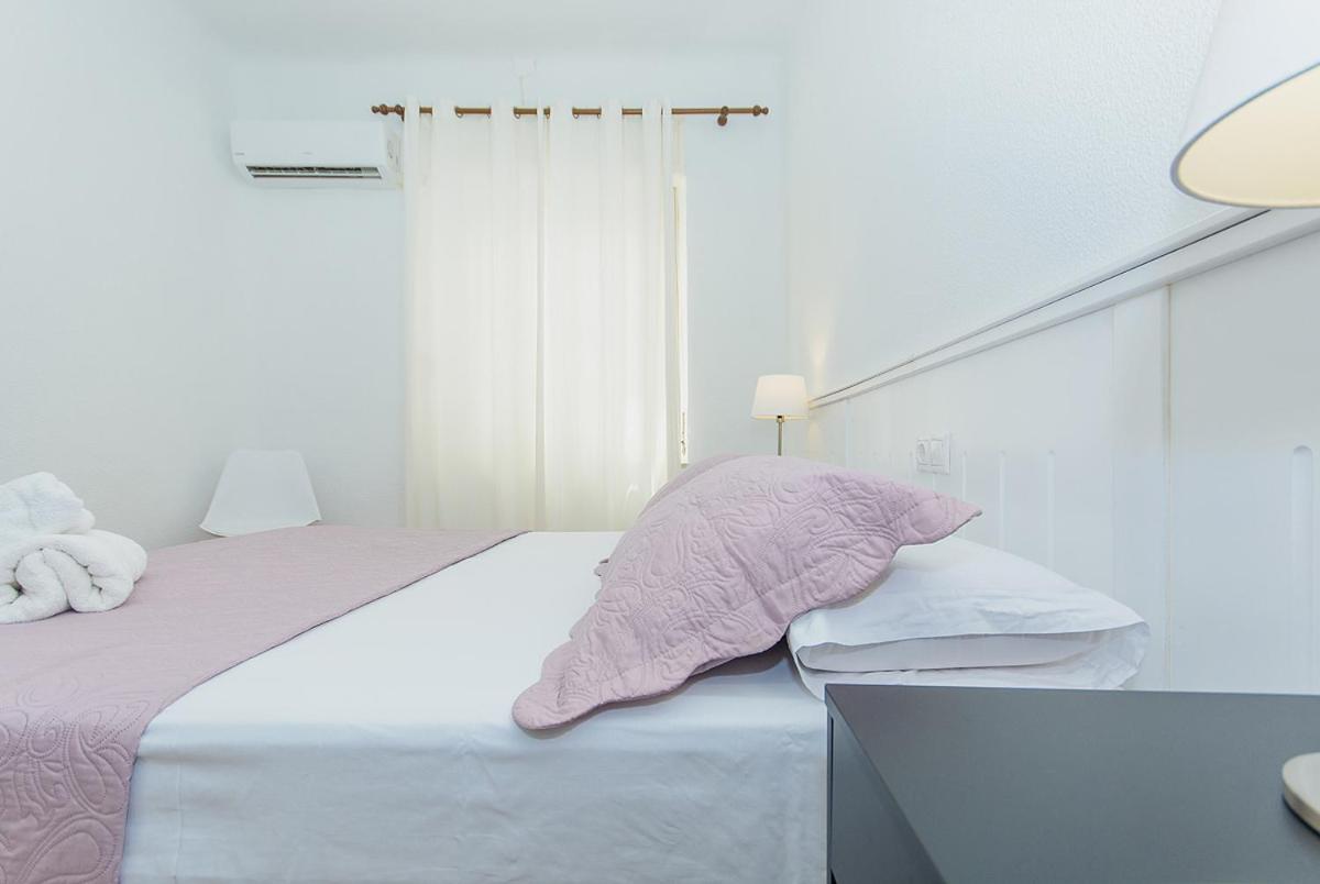 Apartamento con Balcón