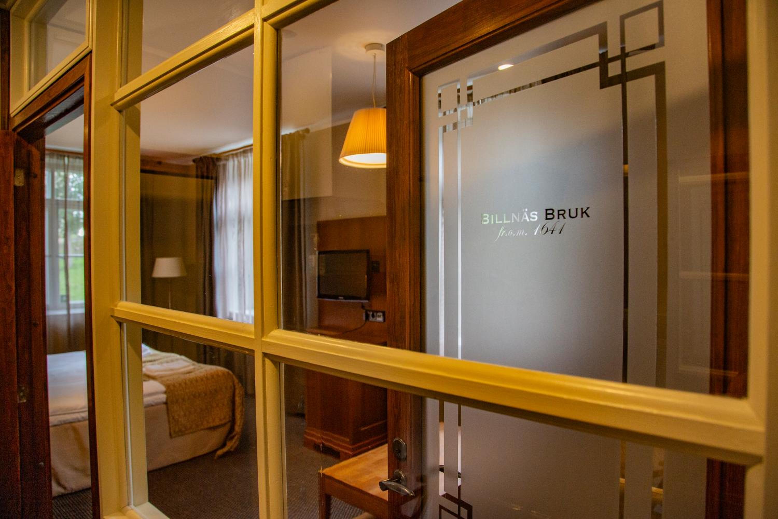 Deluxe Room - Photo 7