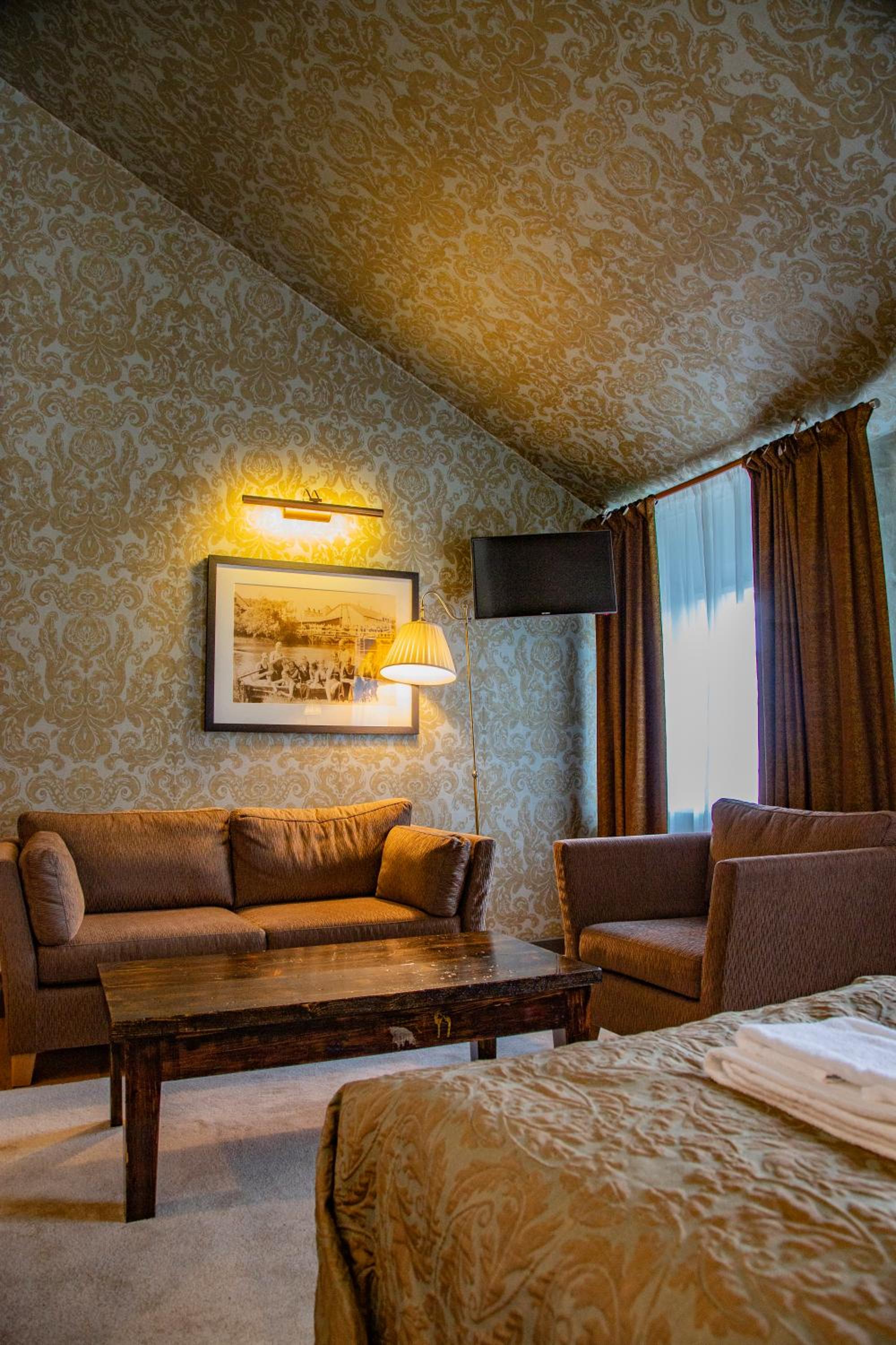 Twin Room - Photo 4
