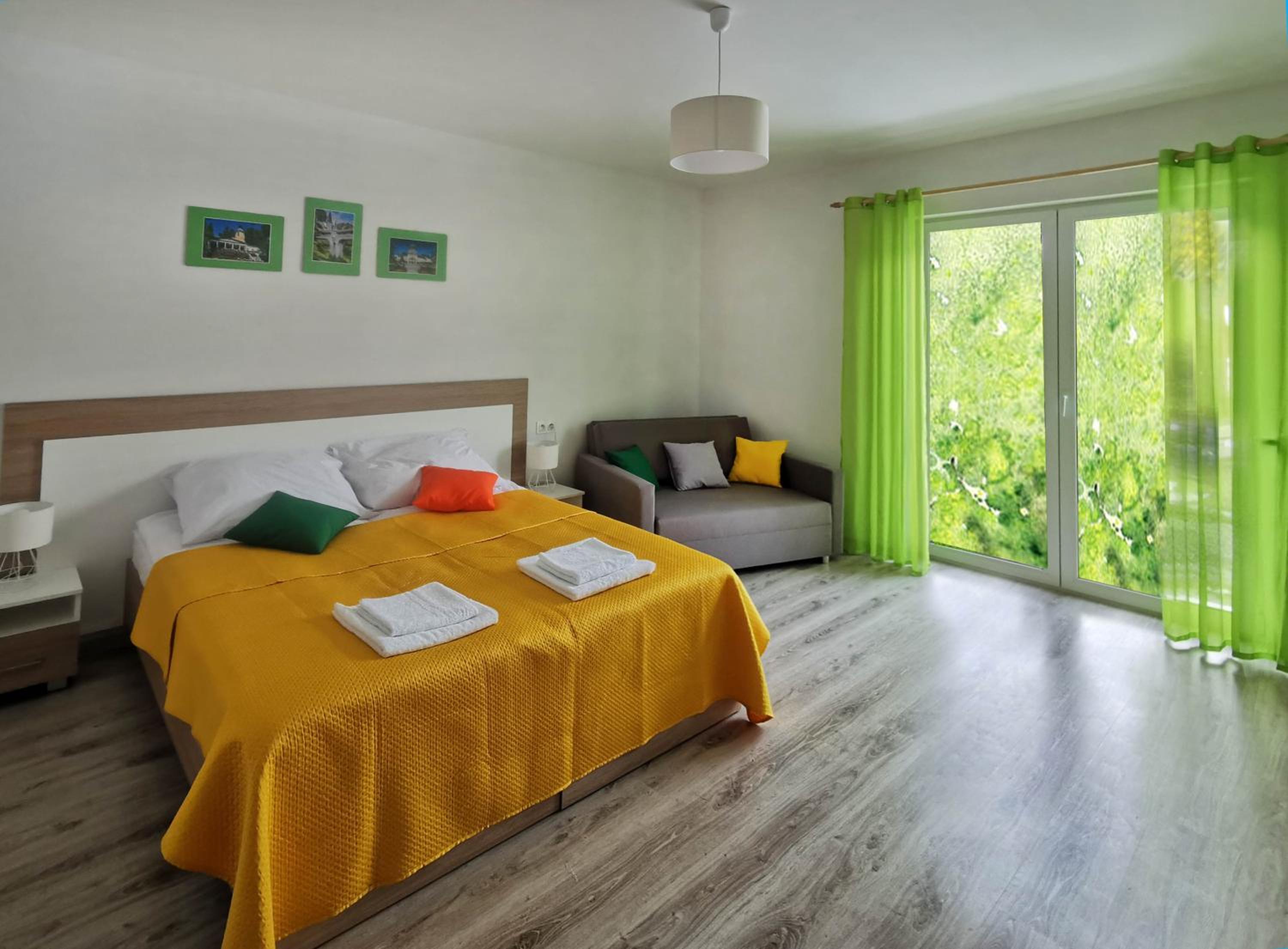 Family Room photo 2