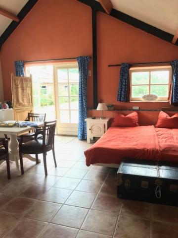 Deluxe Family Room photo 2