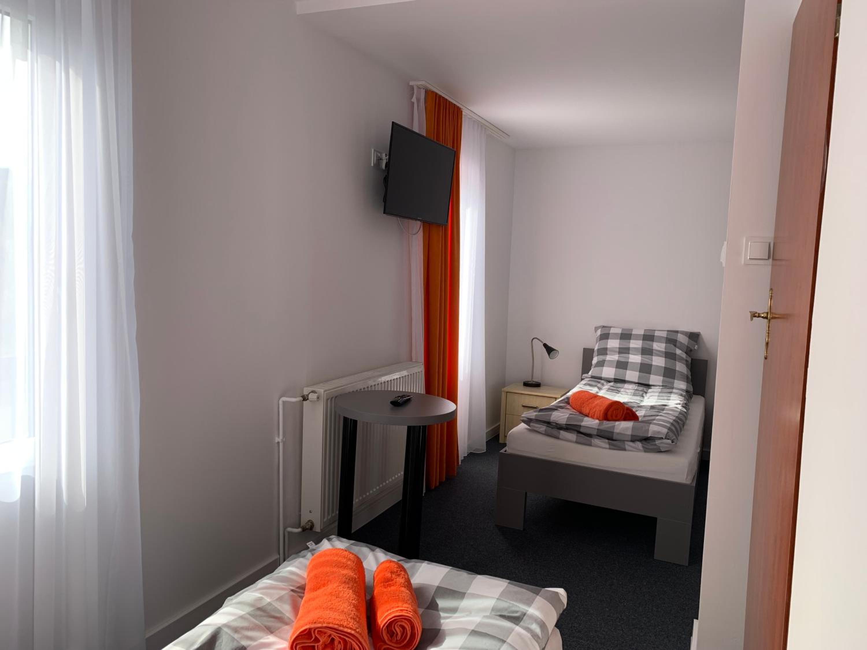 Triple Room with Balcony - Photo 1