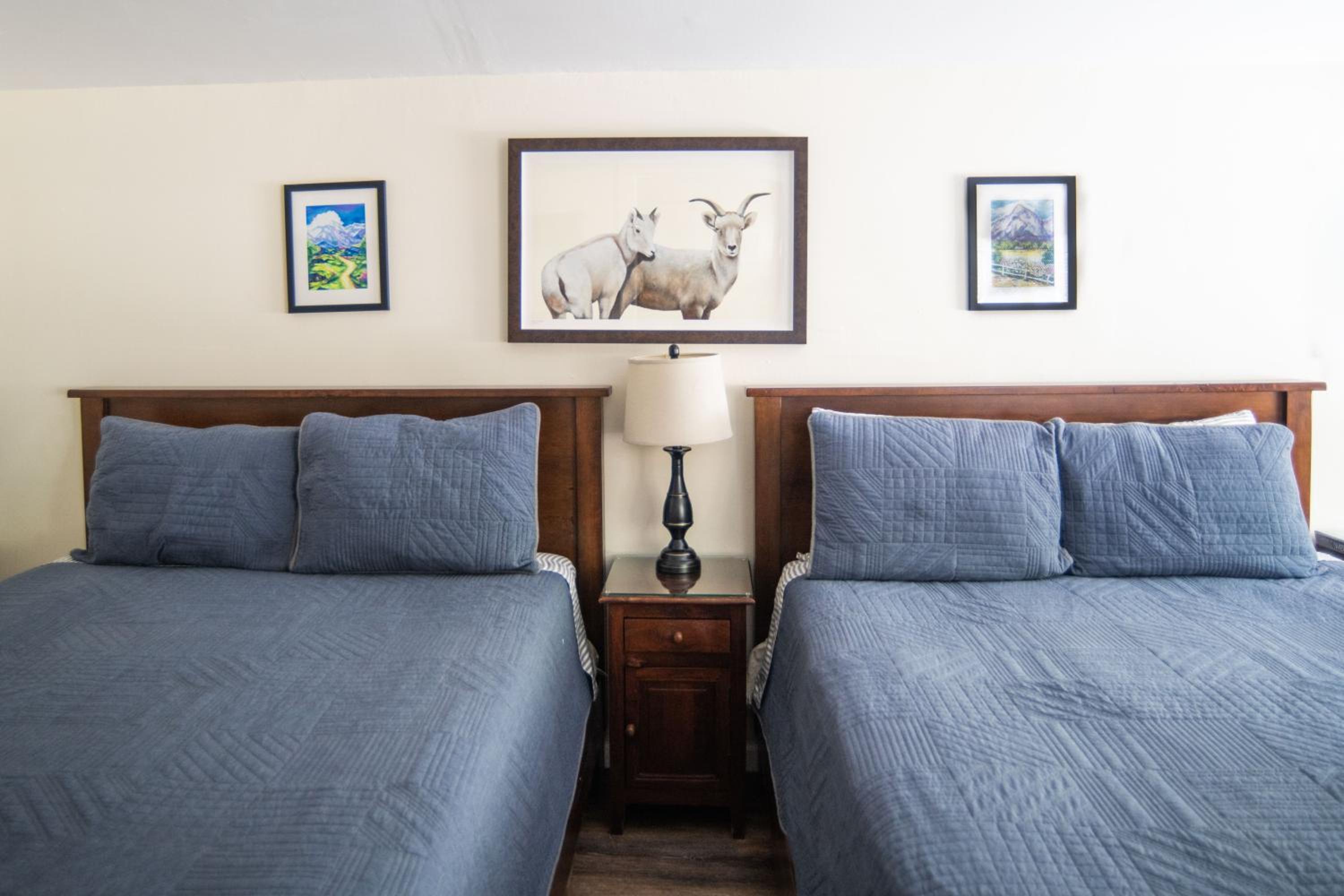 Deluxe Queen Room - Photo 4