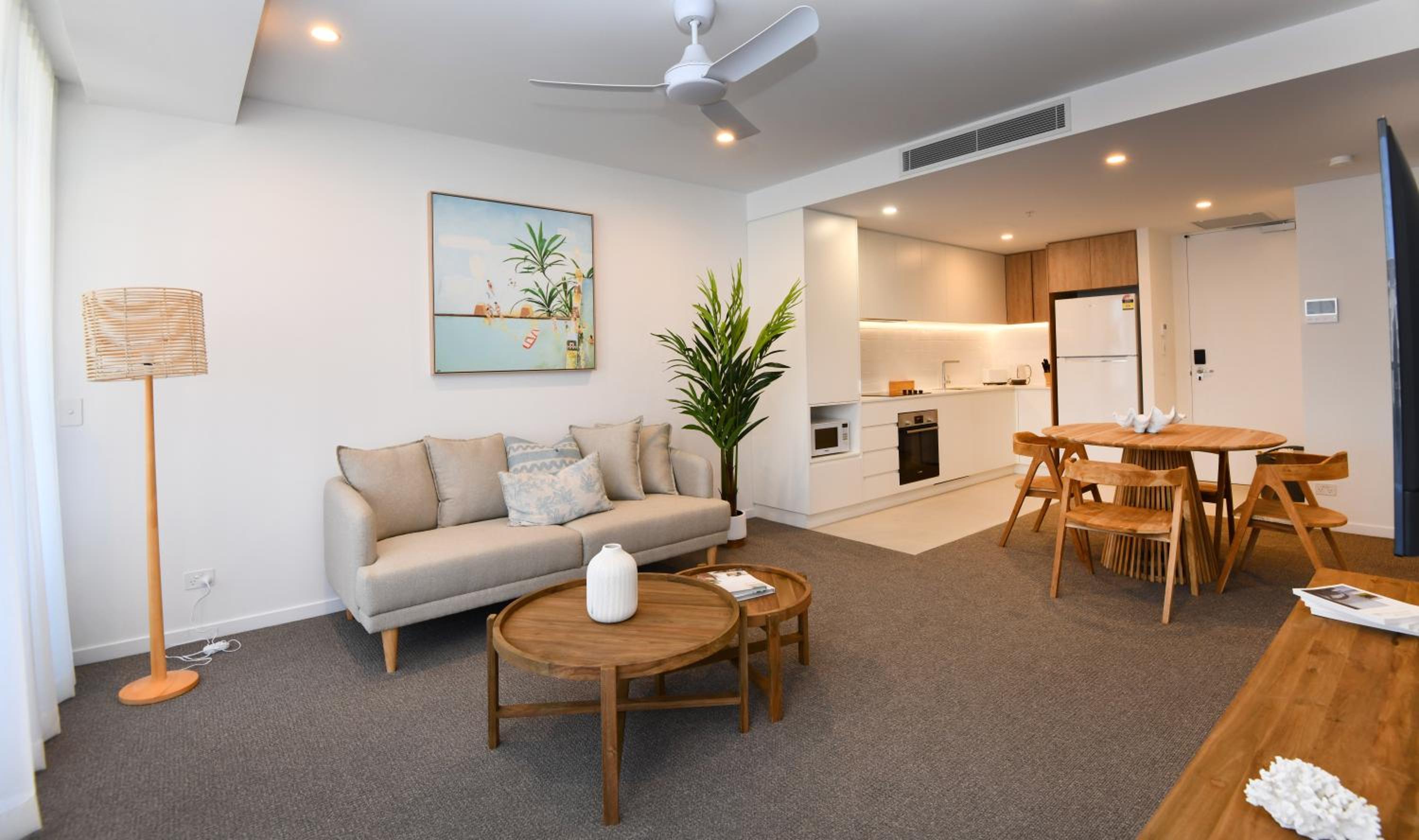 2 Bedroom Boutique Ocean View - Photo 1