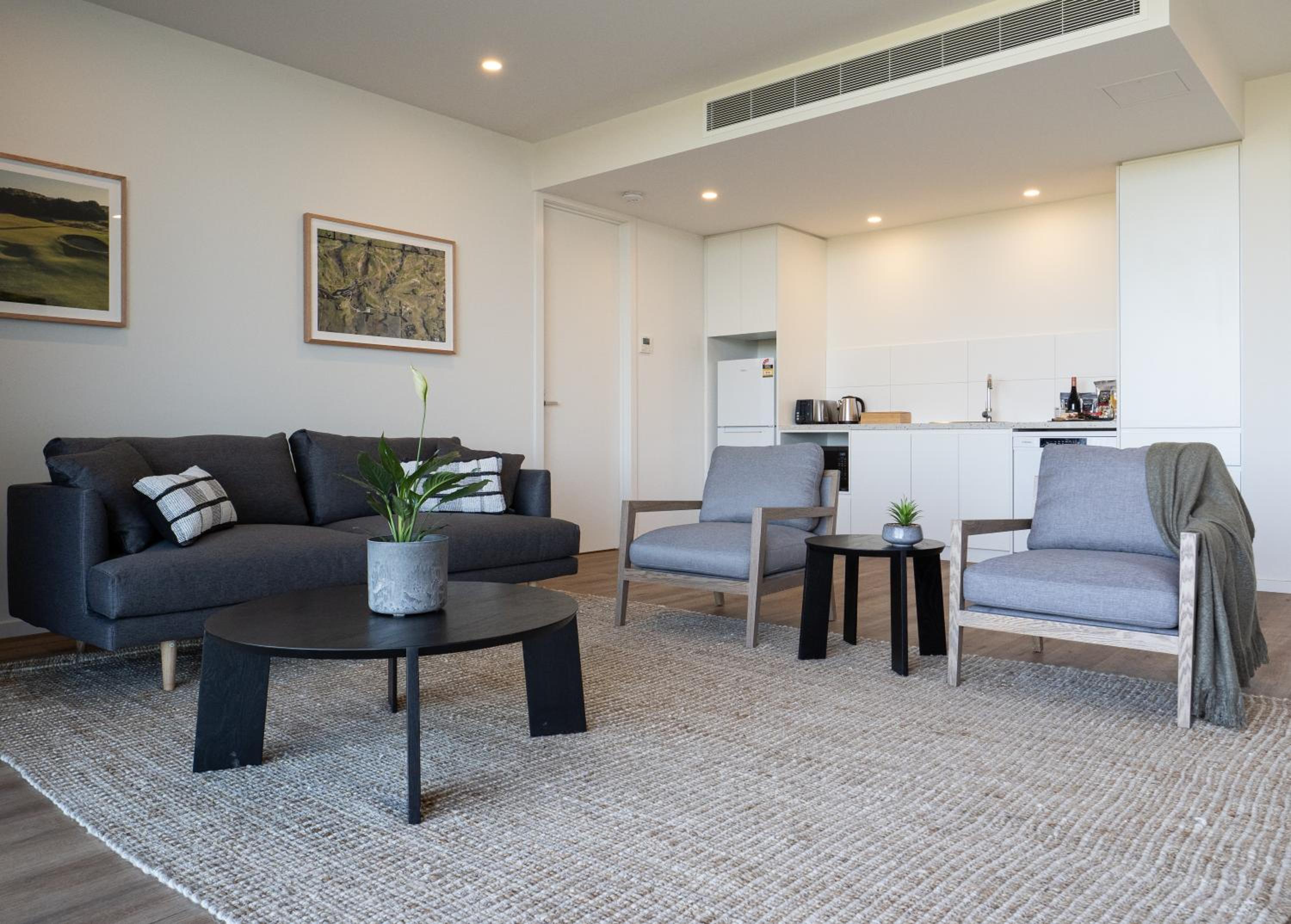 Two-Bedroom Suite - Photo 15
