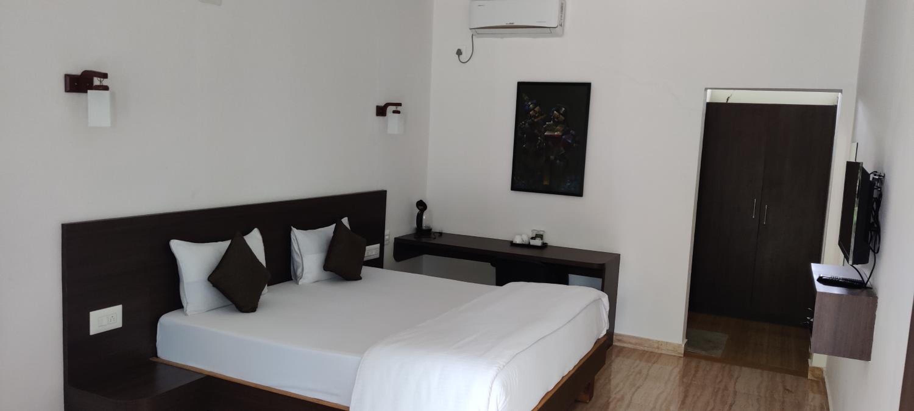 King Room with Garden View - Photo 2