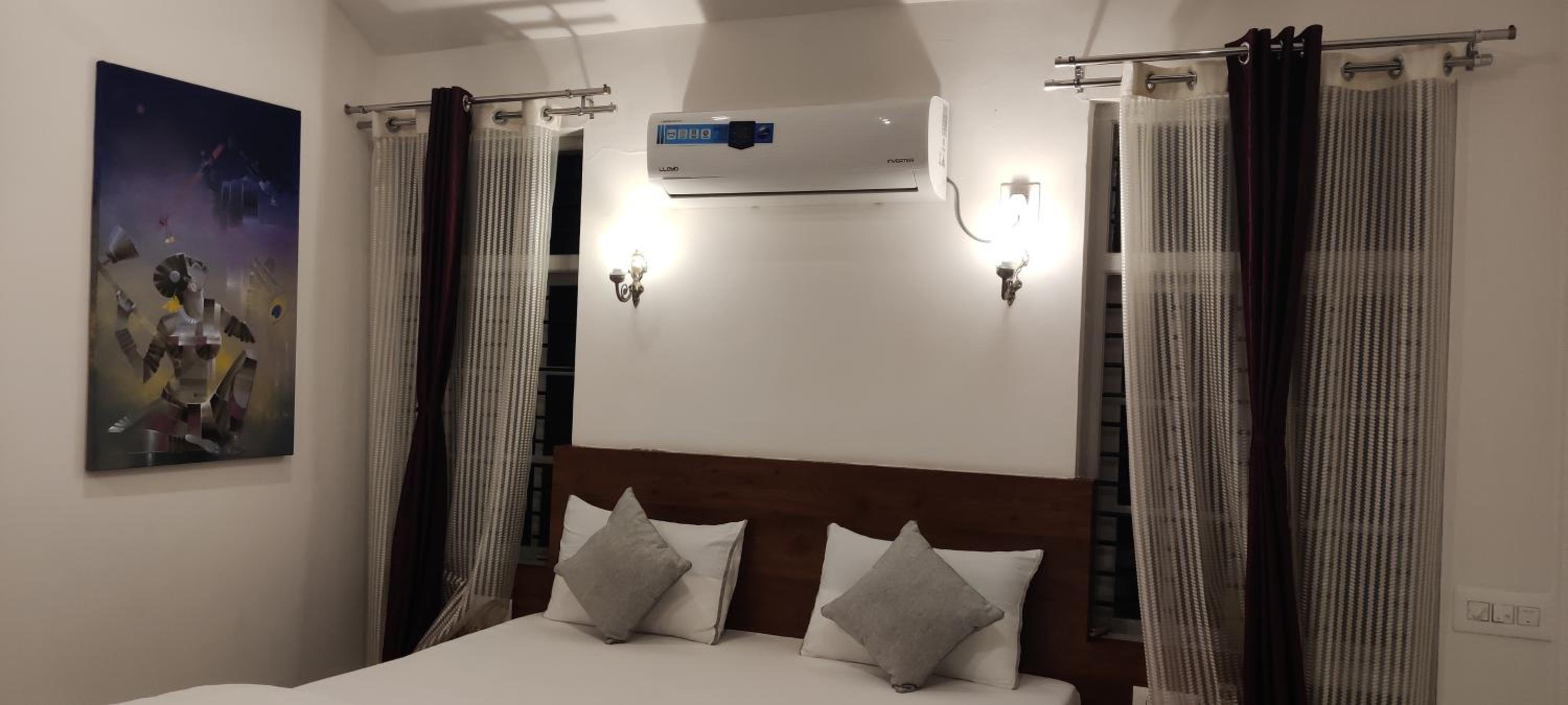 Superior King Room - Photo 8