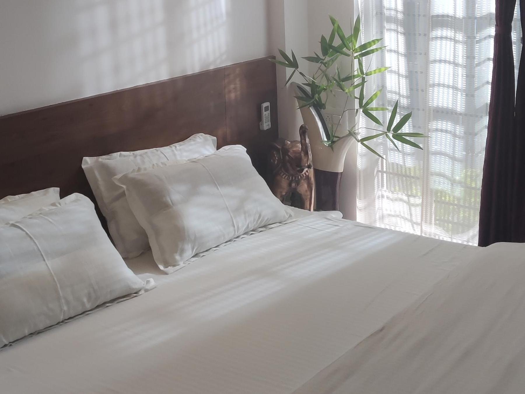 Superior King Room - Photo 9