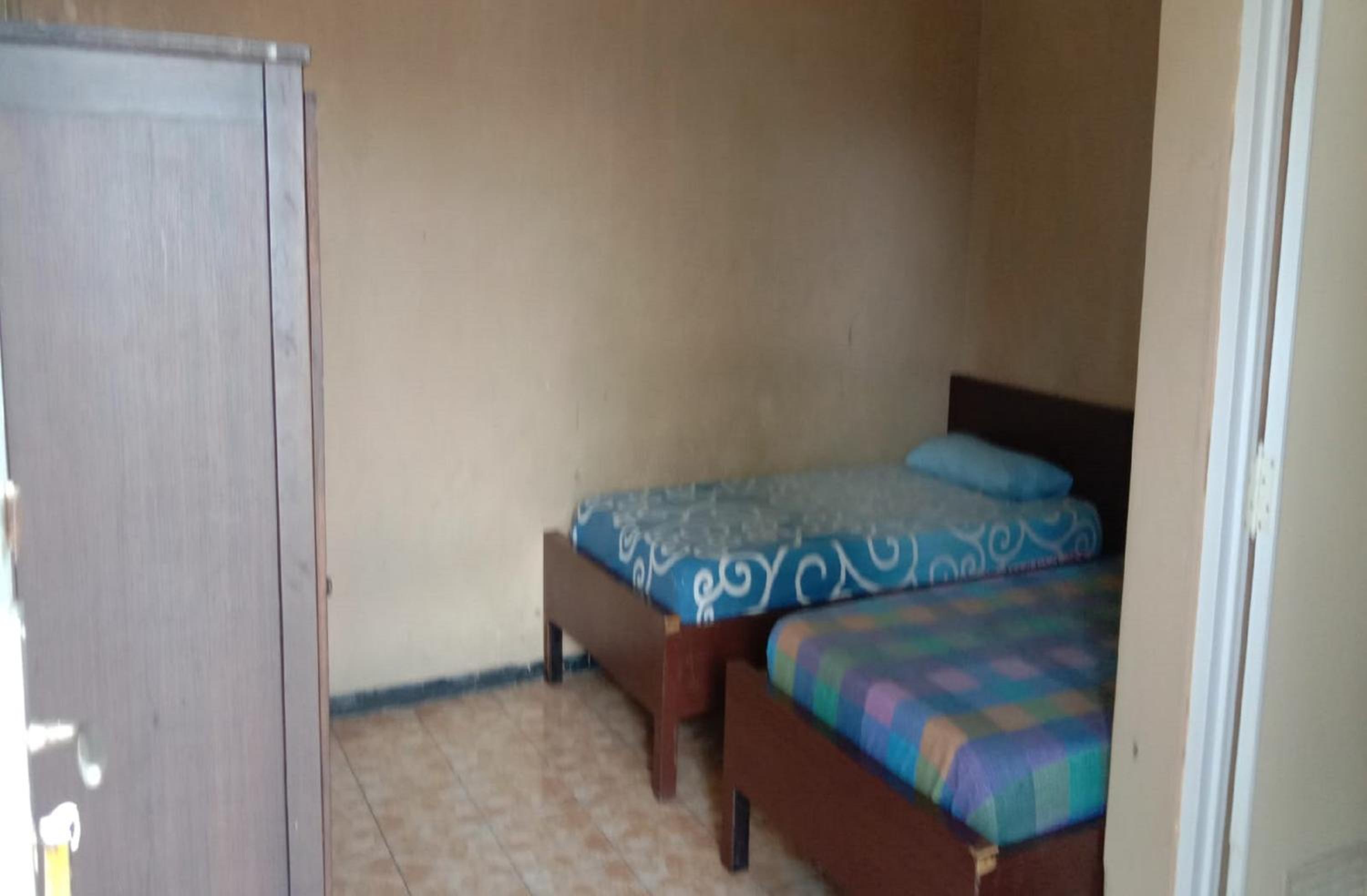 Budget Twin Room photo 3
