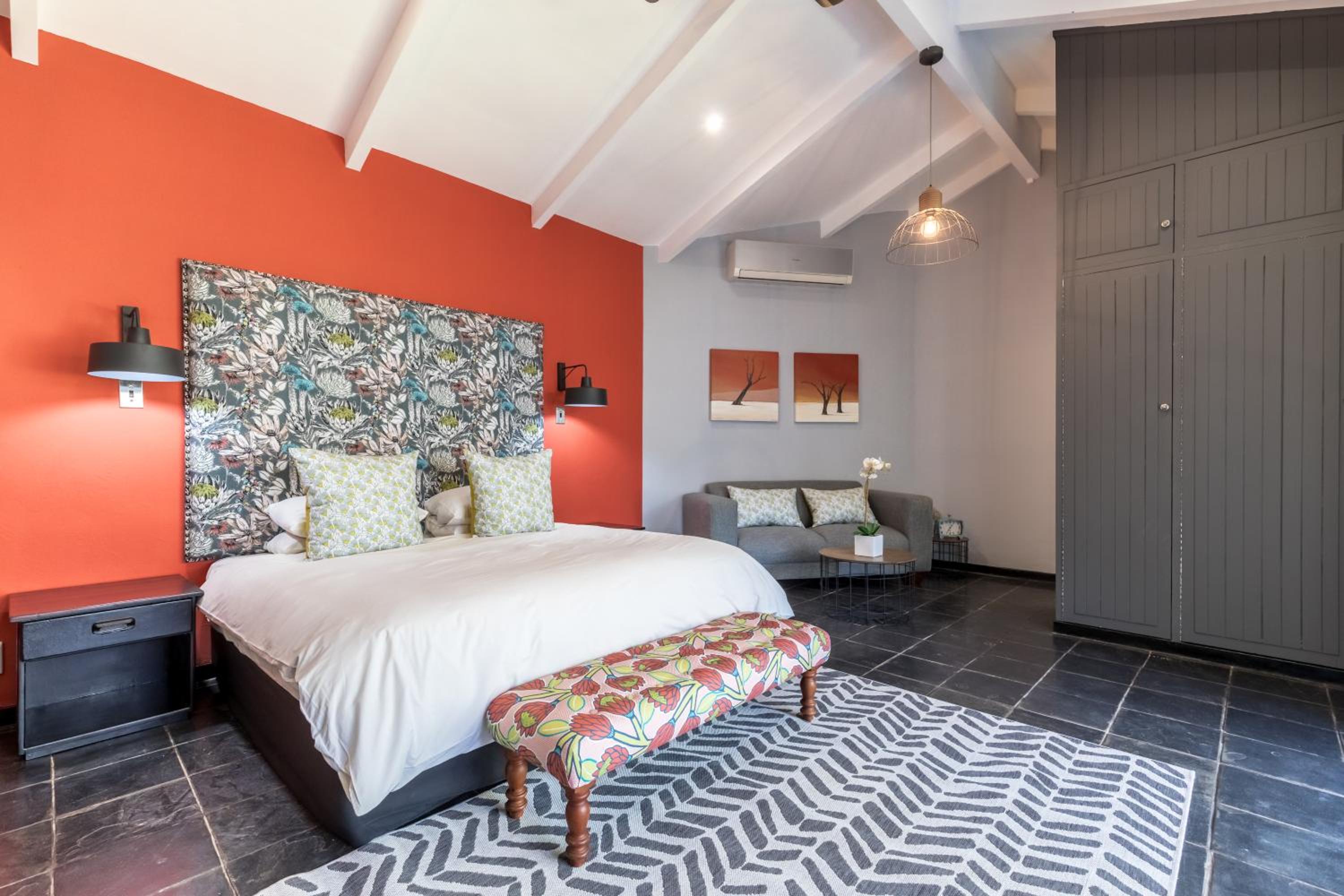 Superior Room - Photo 8