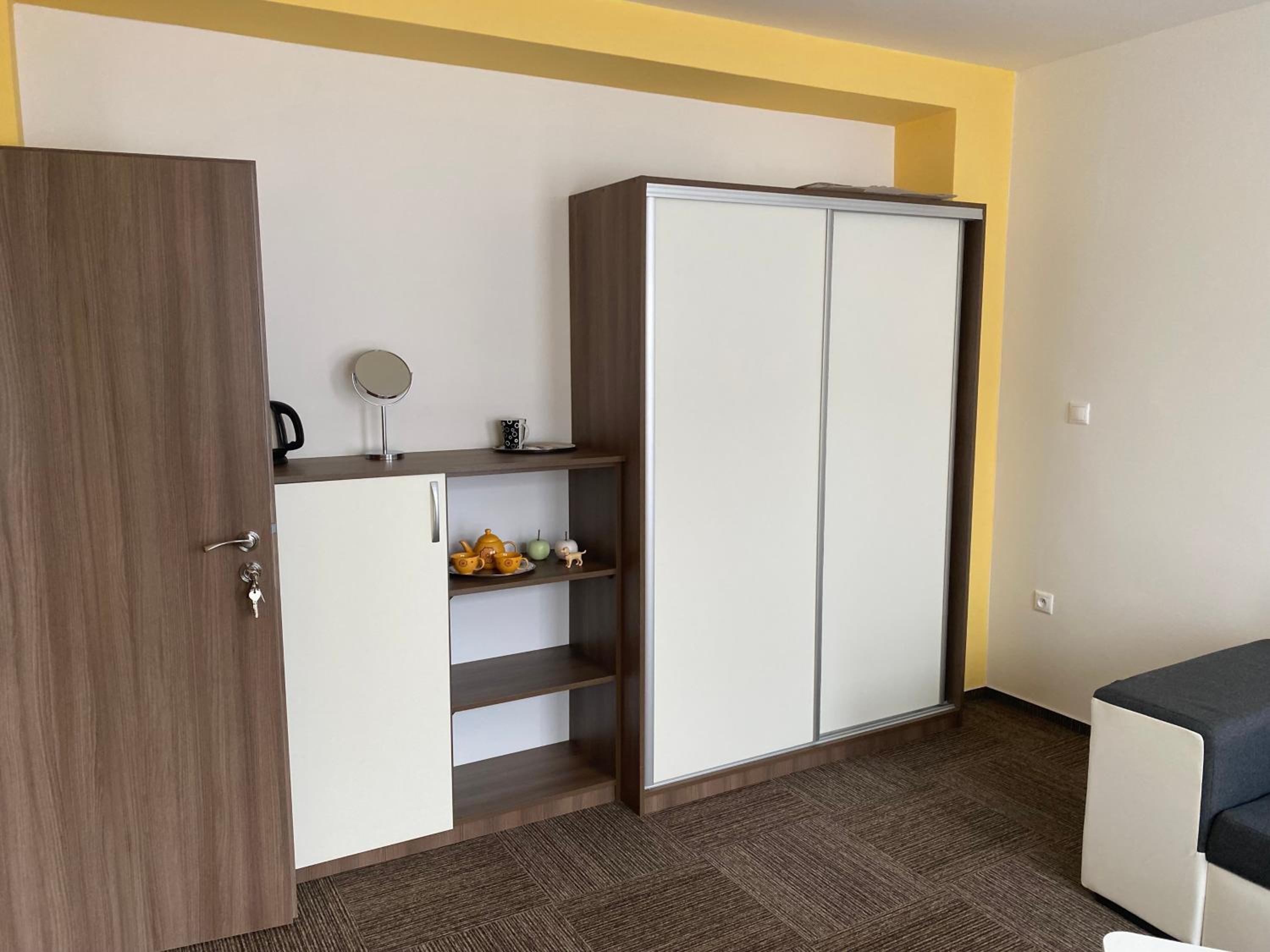 Standard Apartment - Photo 2