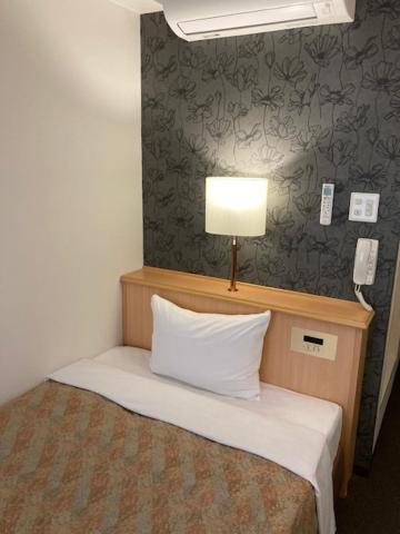 Single Room - Non-Smoking (2 Adult) photo 1