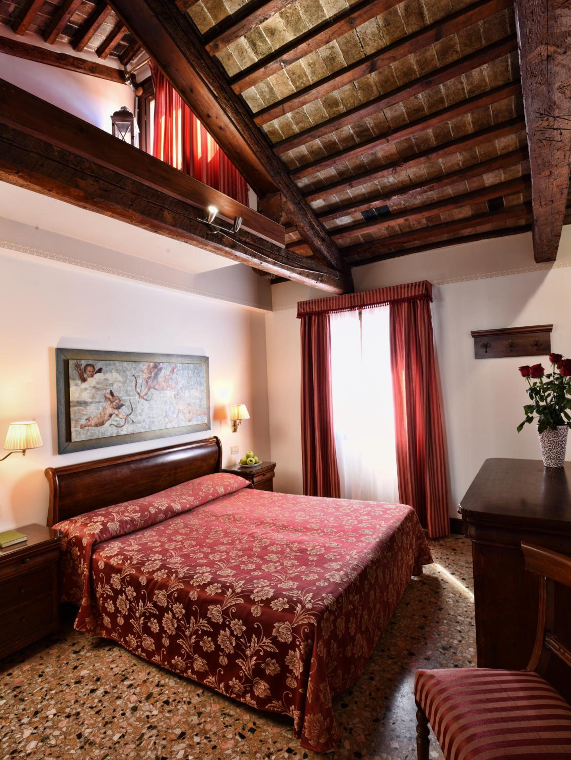 Superior Double or Twin Room photo 3