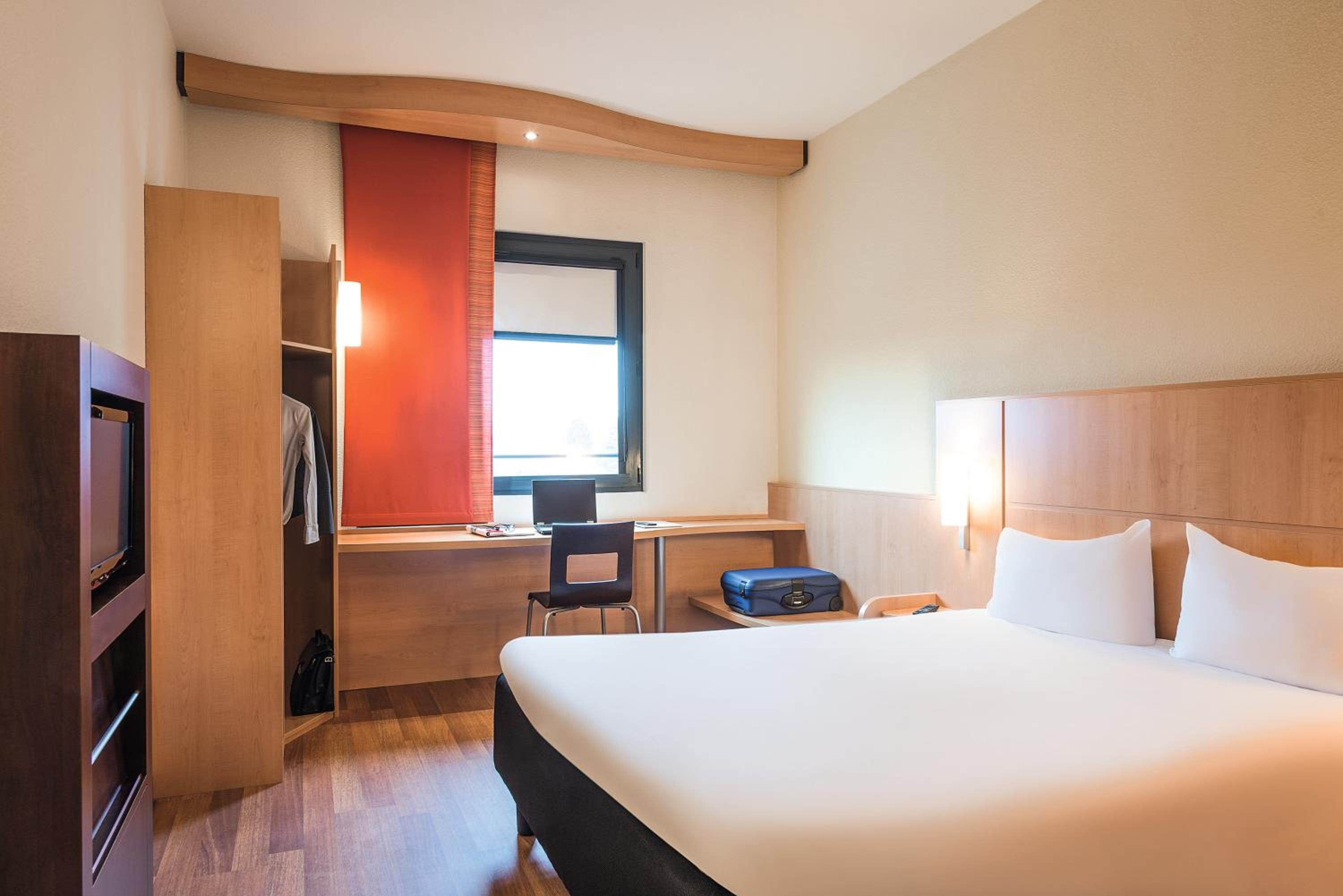 Standard Room with 1 Double Bed - Photo 3