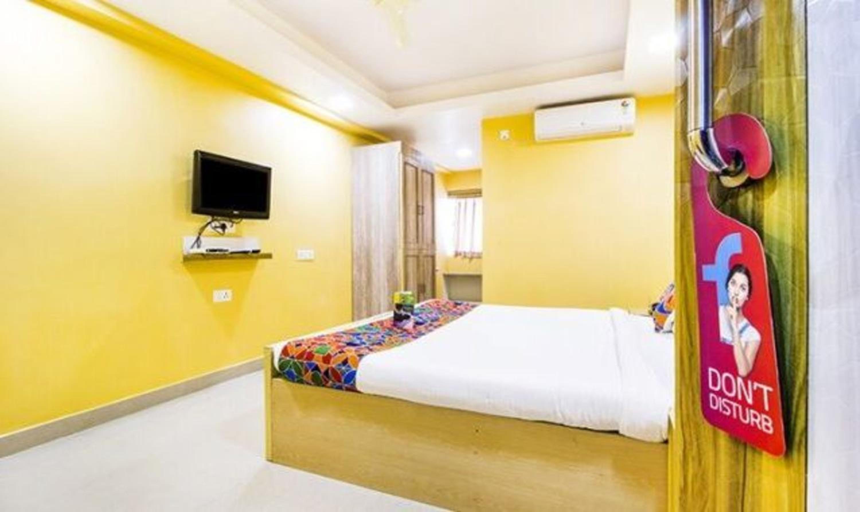 Deluxe Room - Photo 3