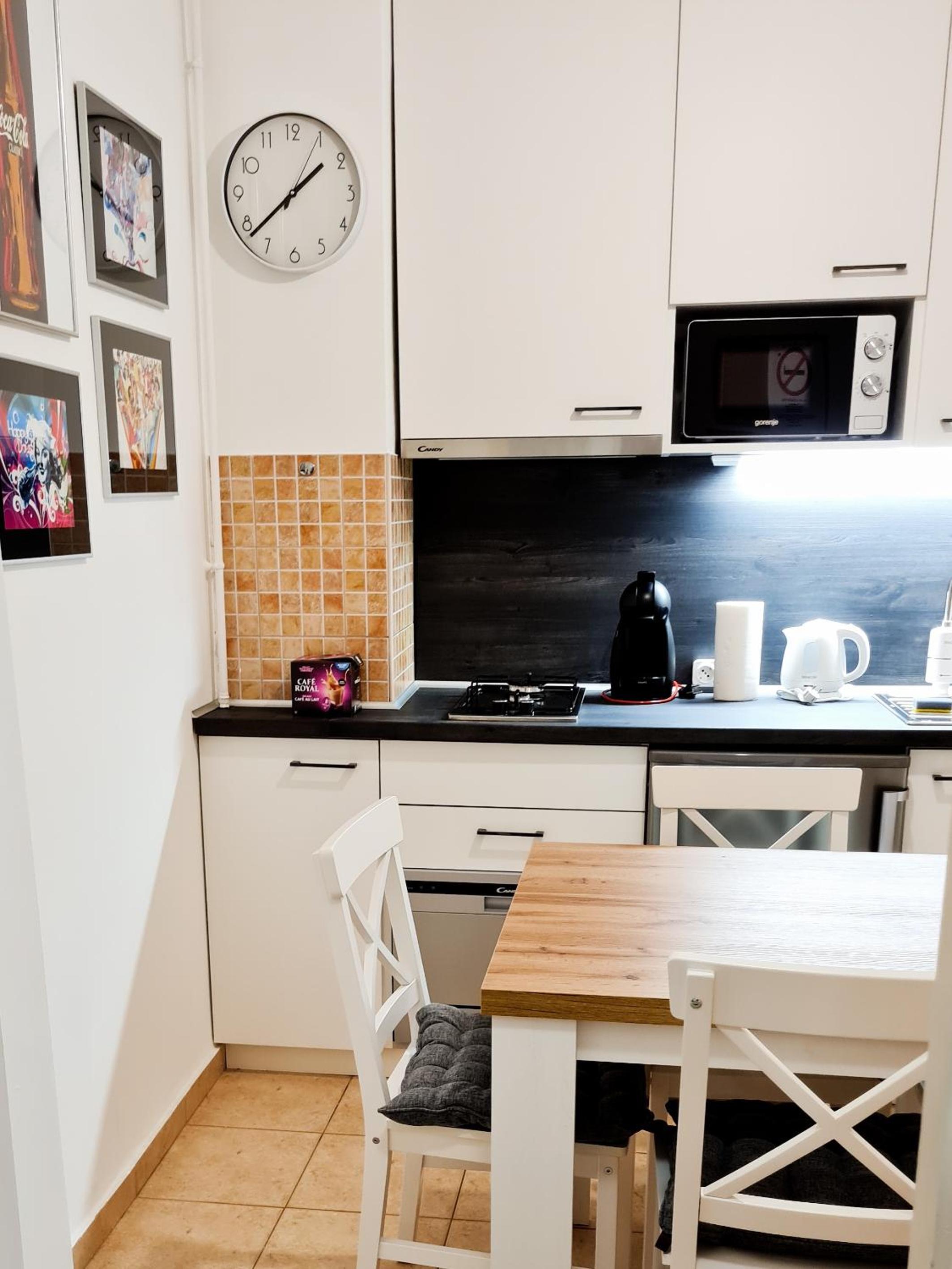 Apartment - Photo 11