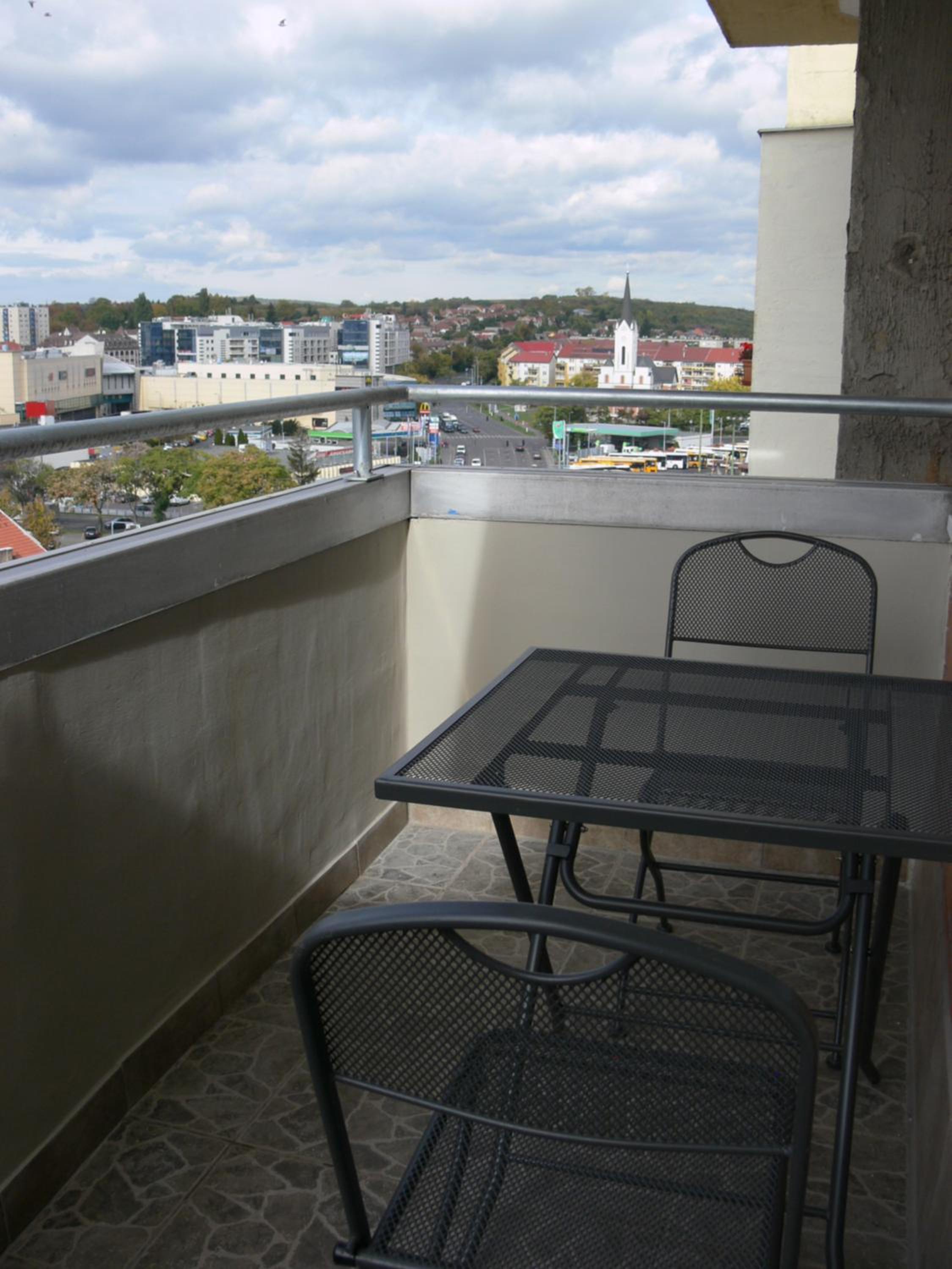 Apartment - Photo 16