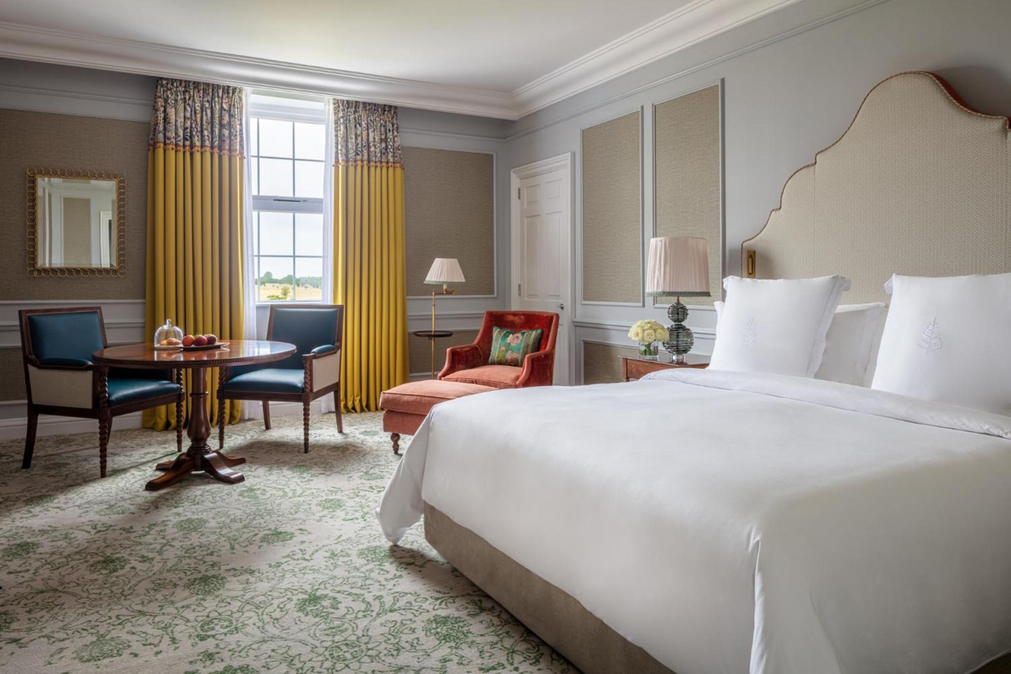 Heritage Room with one king bed