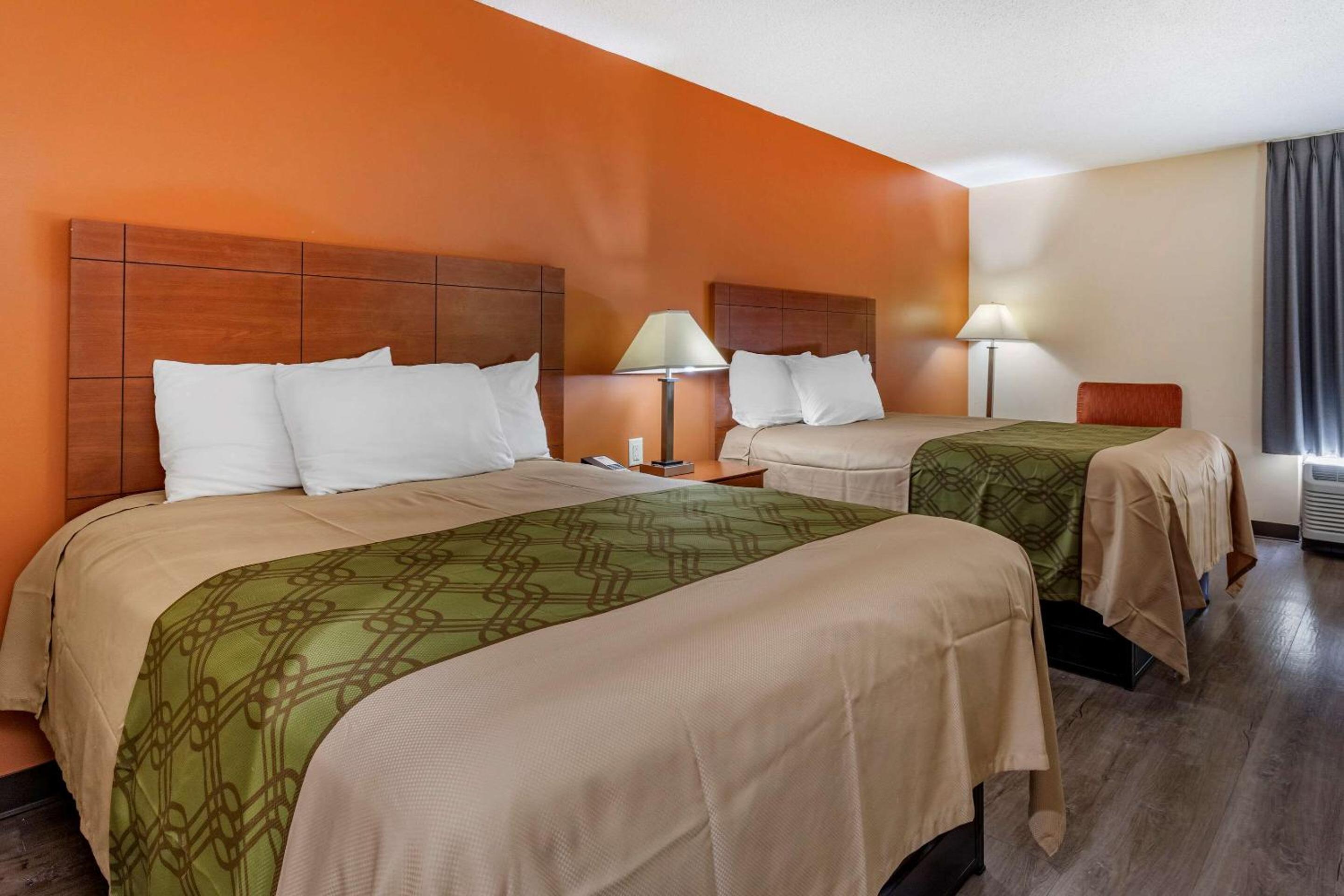 Double Room with Two Double Beds - Non-Smoking - Photo 7