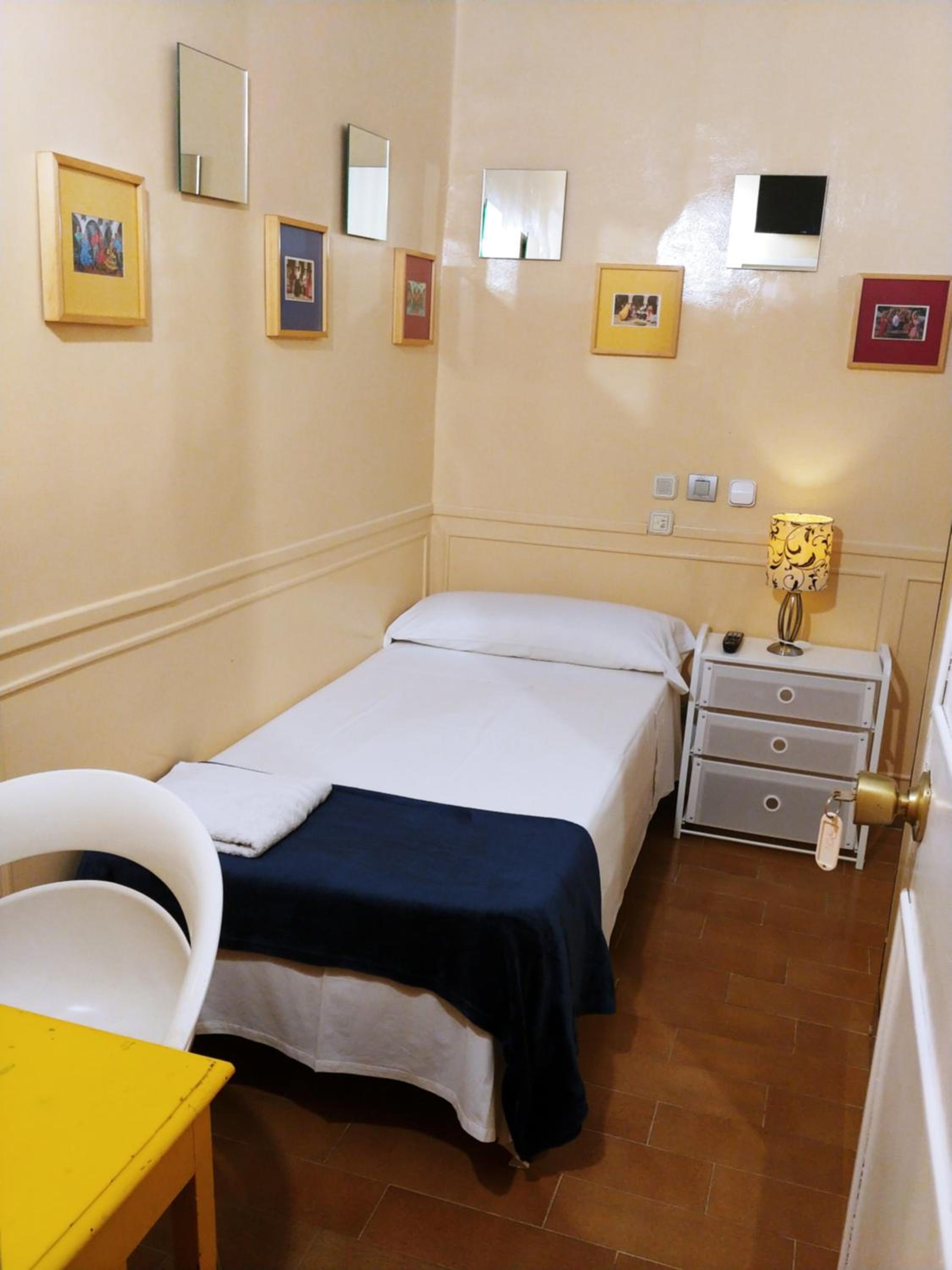 Single Room with Private Bathroom