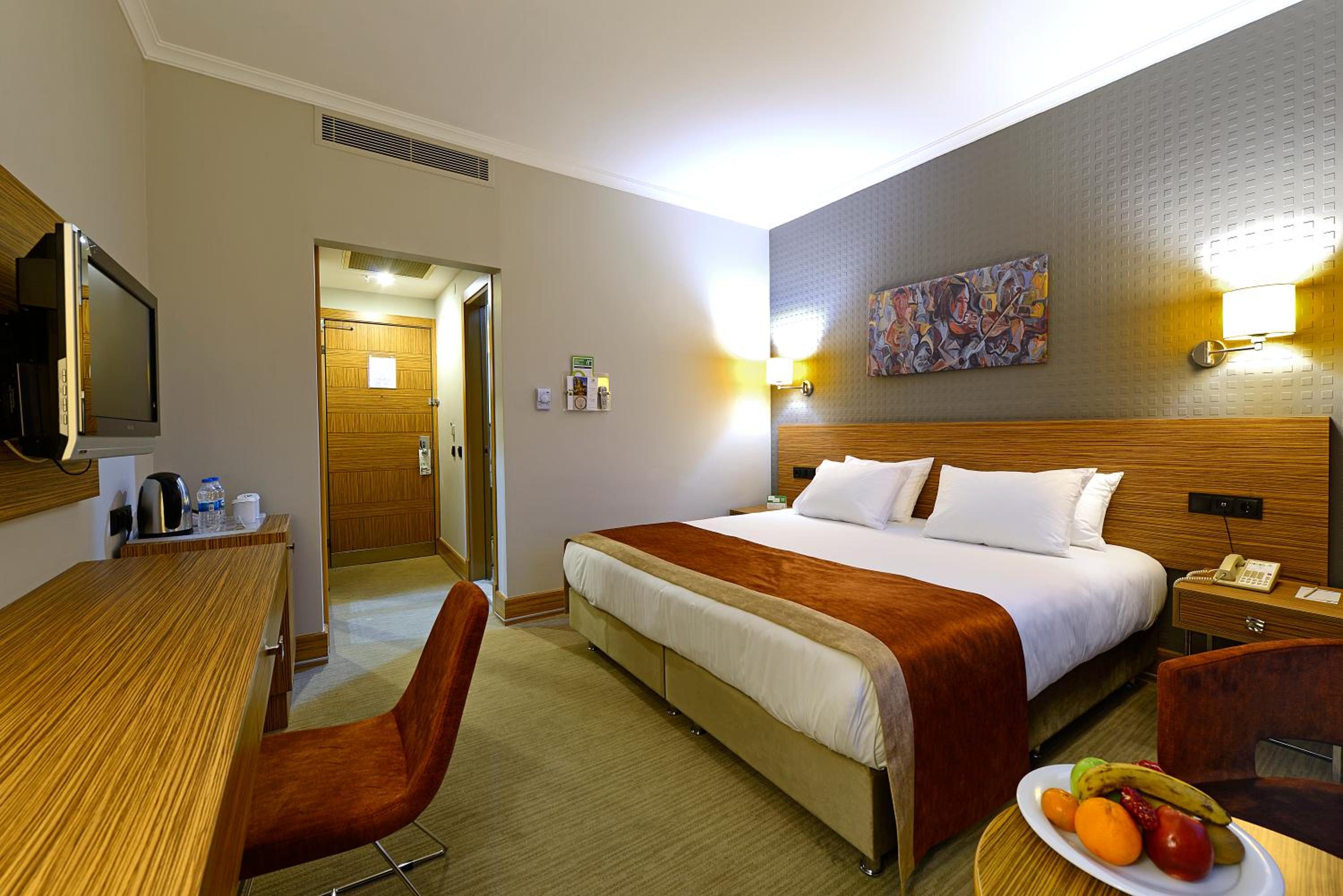 Standard King Room