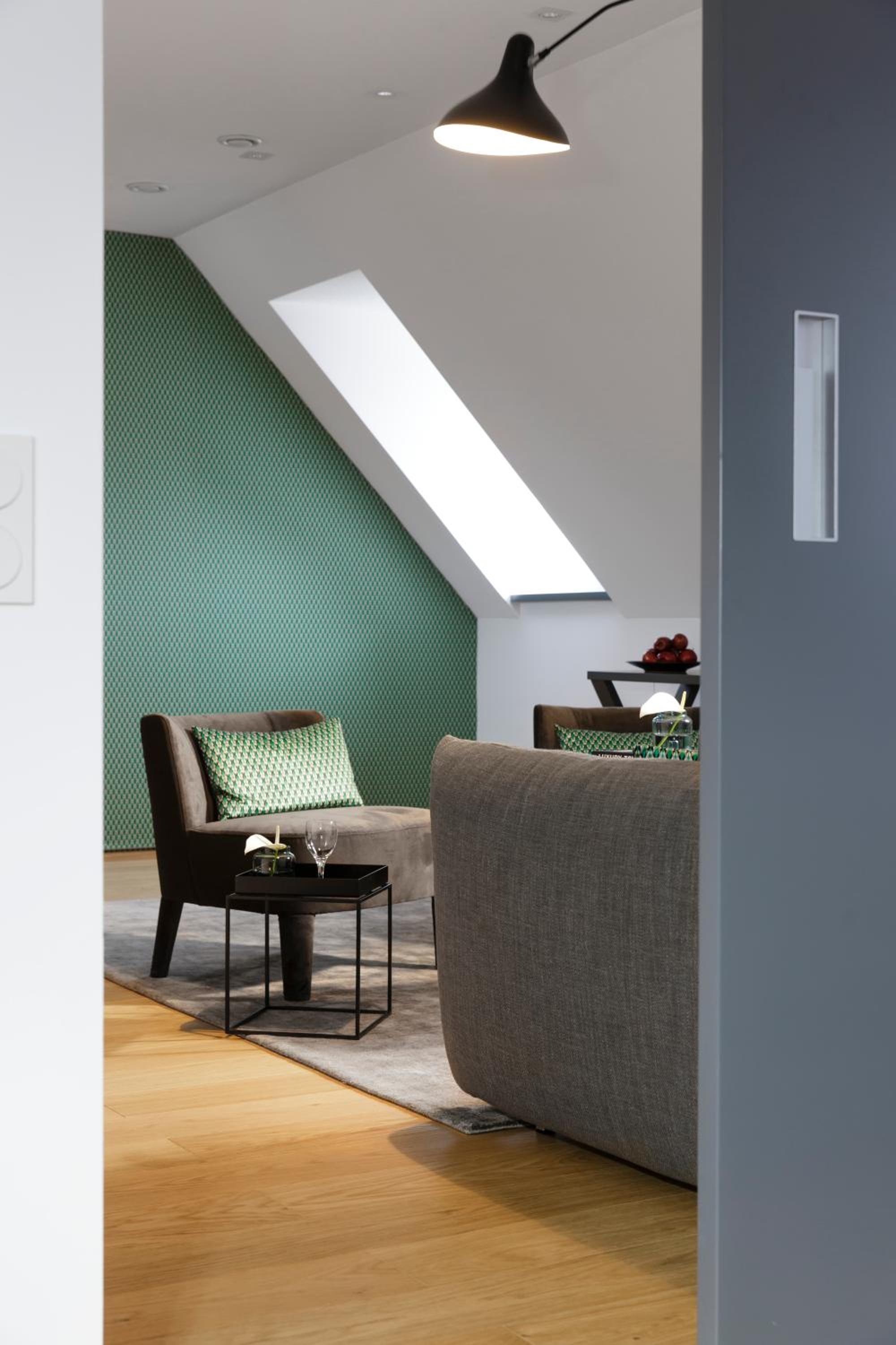 Suite 500 - Photo 2