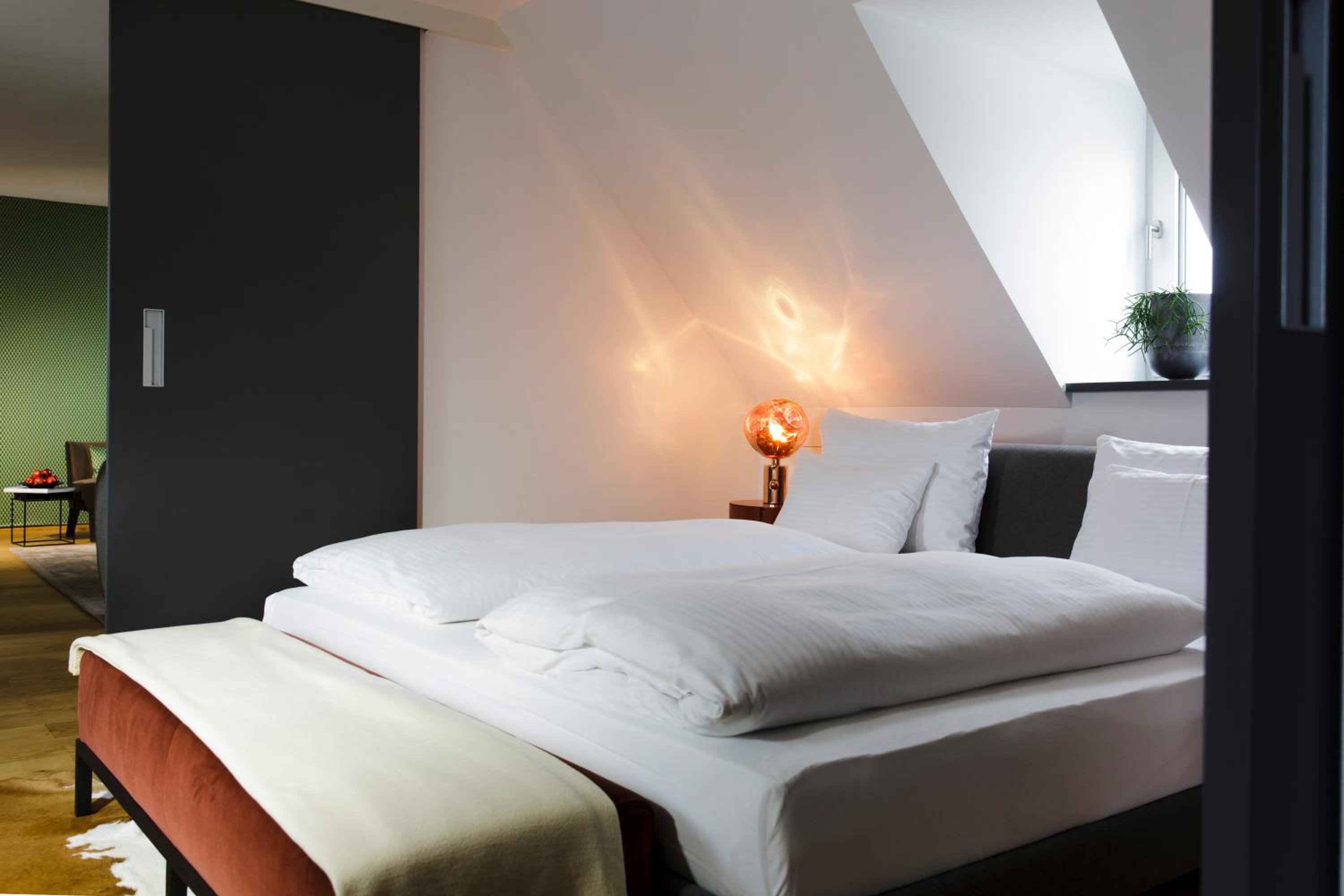 Suite 500 - Photo 1