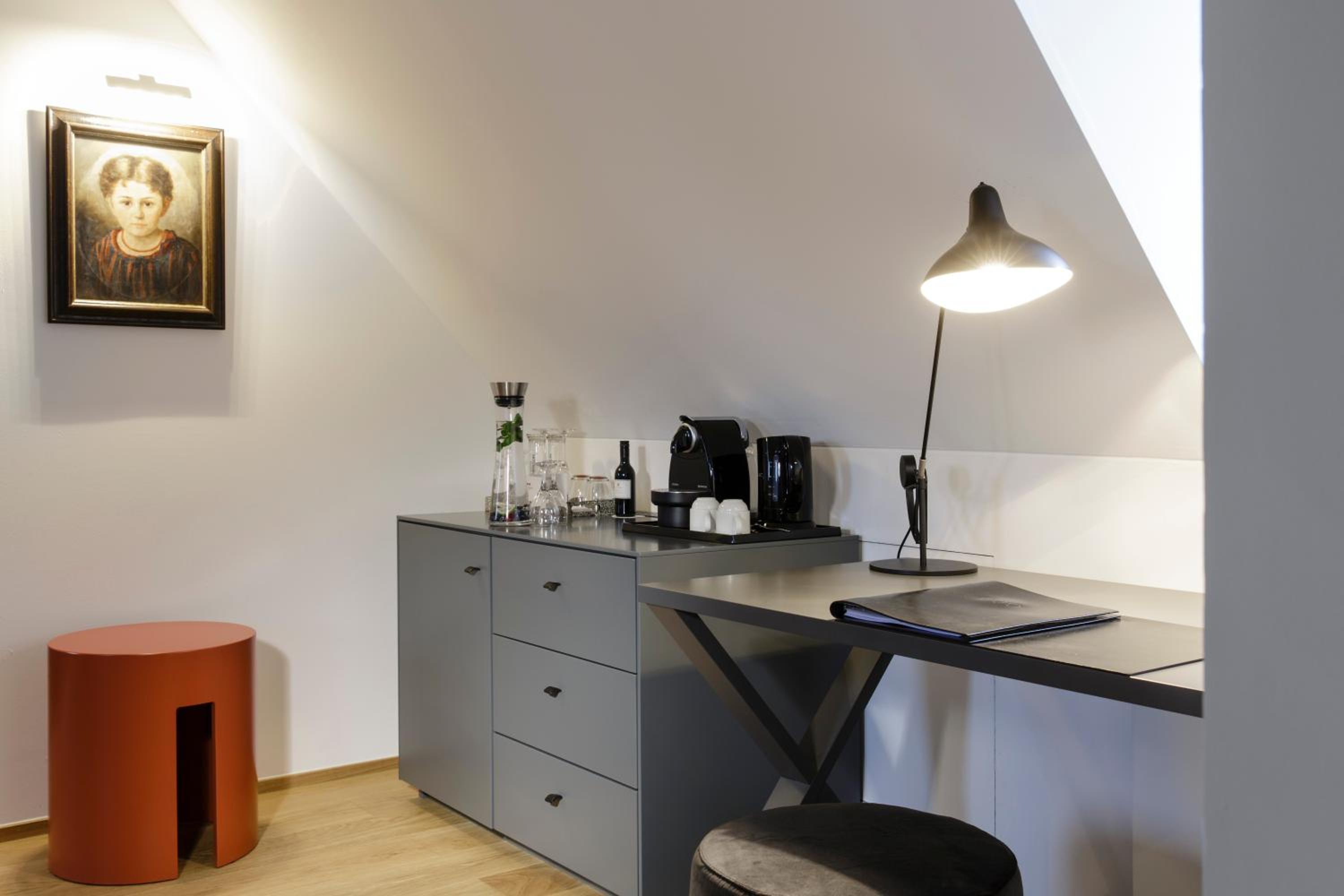Suite 500 - Photo 4