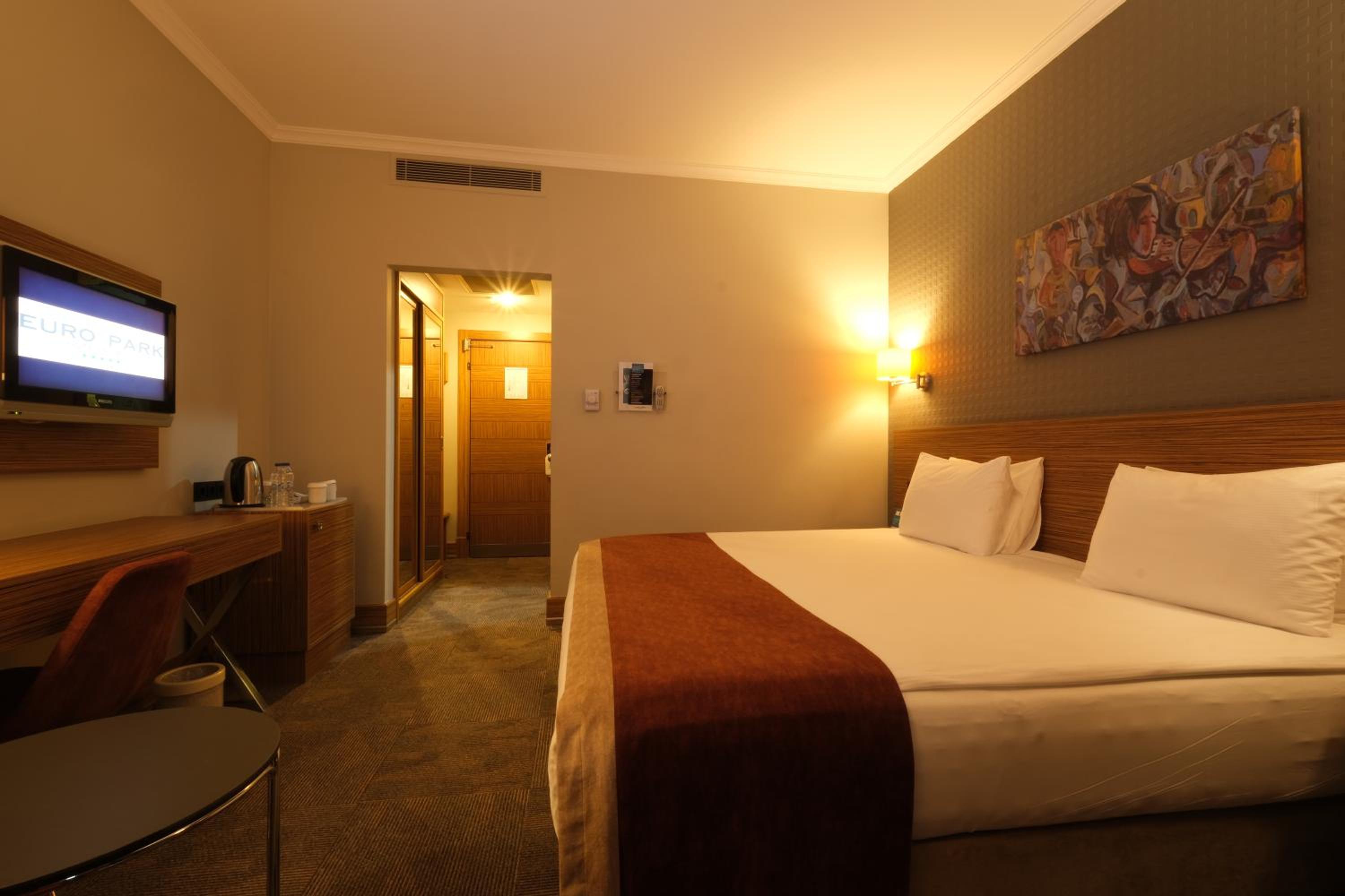 Standard King Room