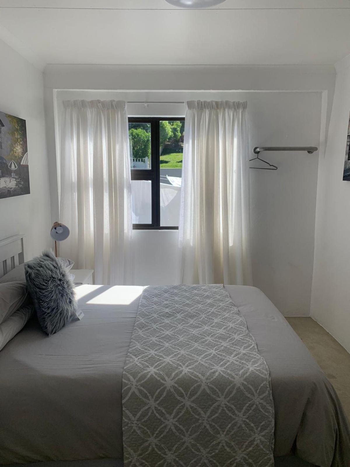Two-Bedroom Apartment photo 2
