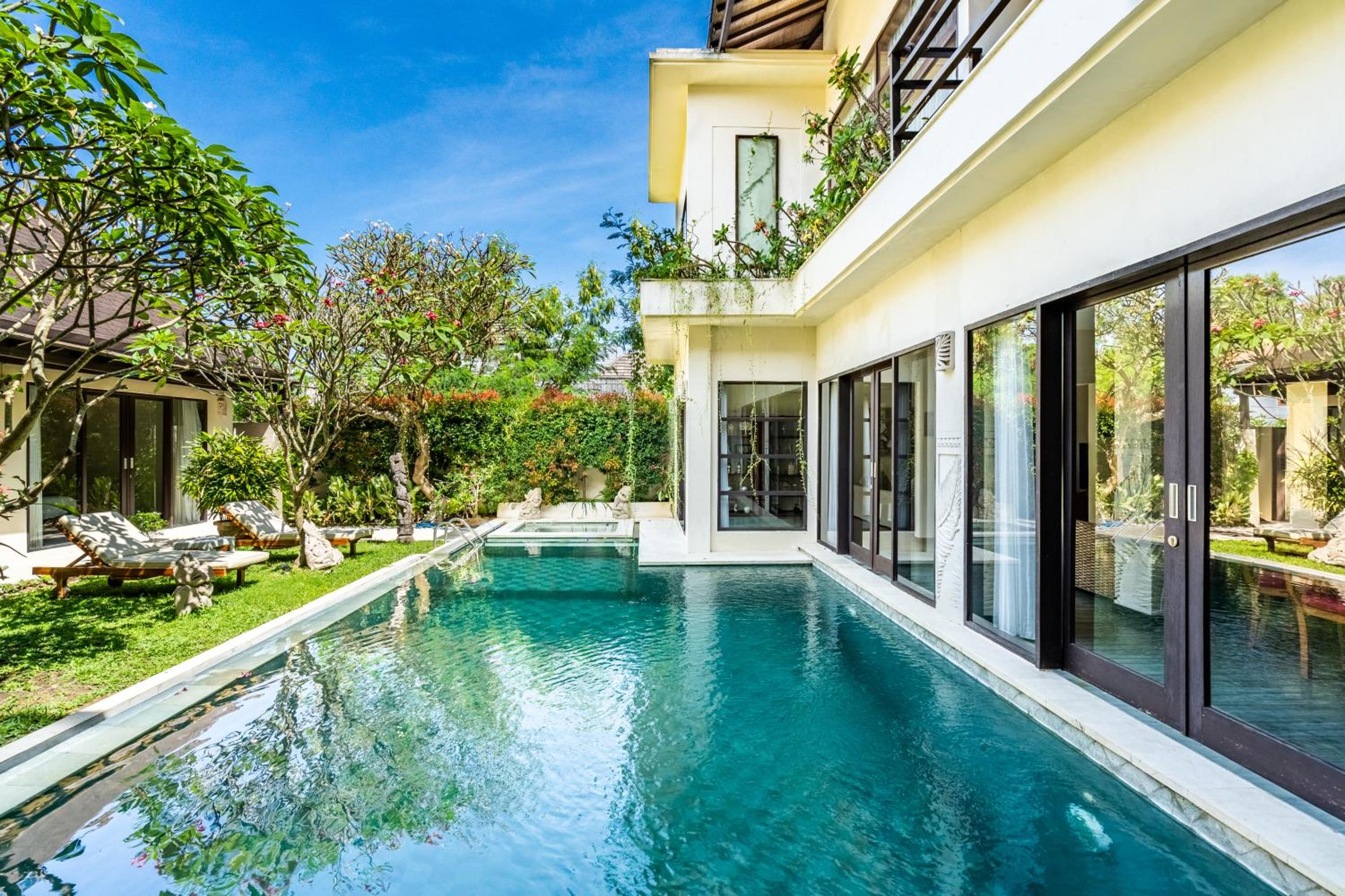Three-Bedroom Villa - Photo 60