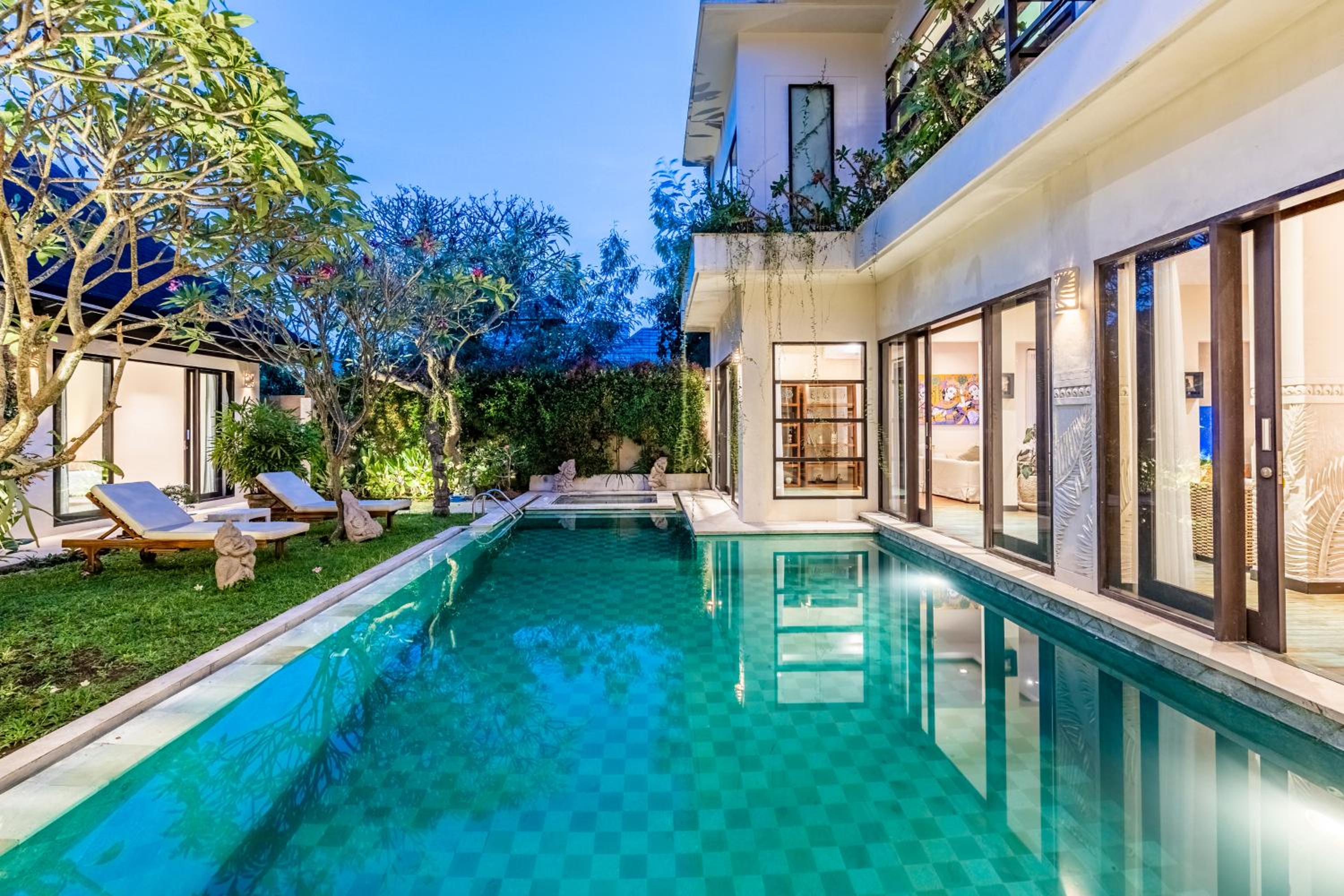 Three-Bedroom Villa - Photo 75