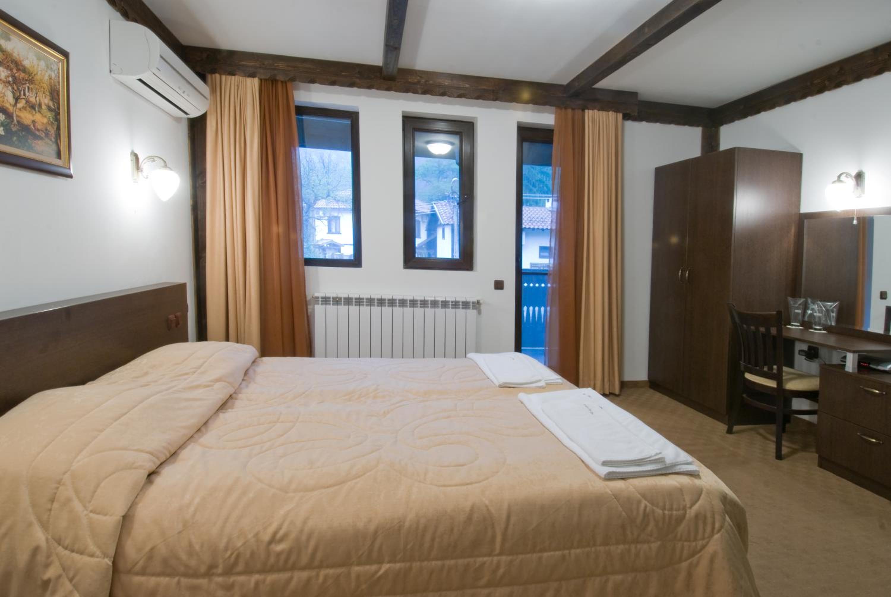Double Room photo 2