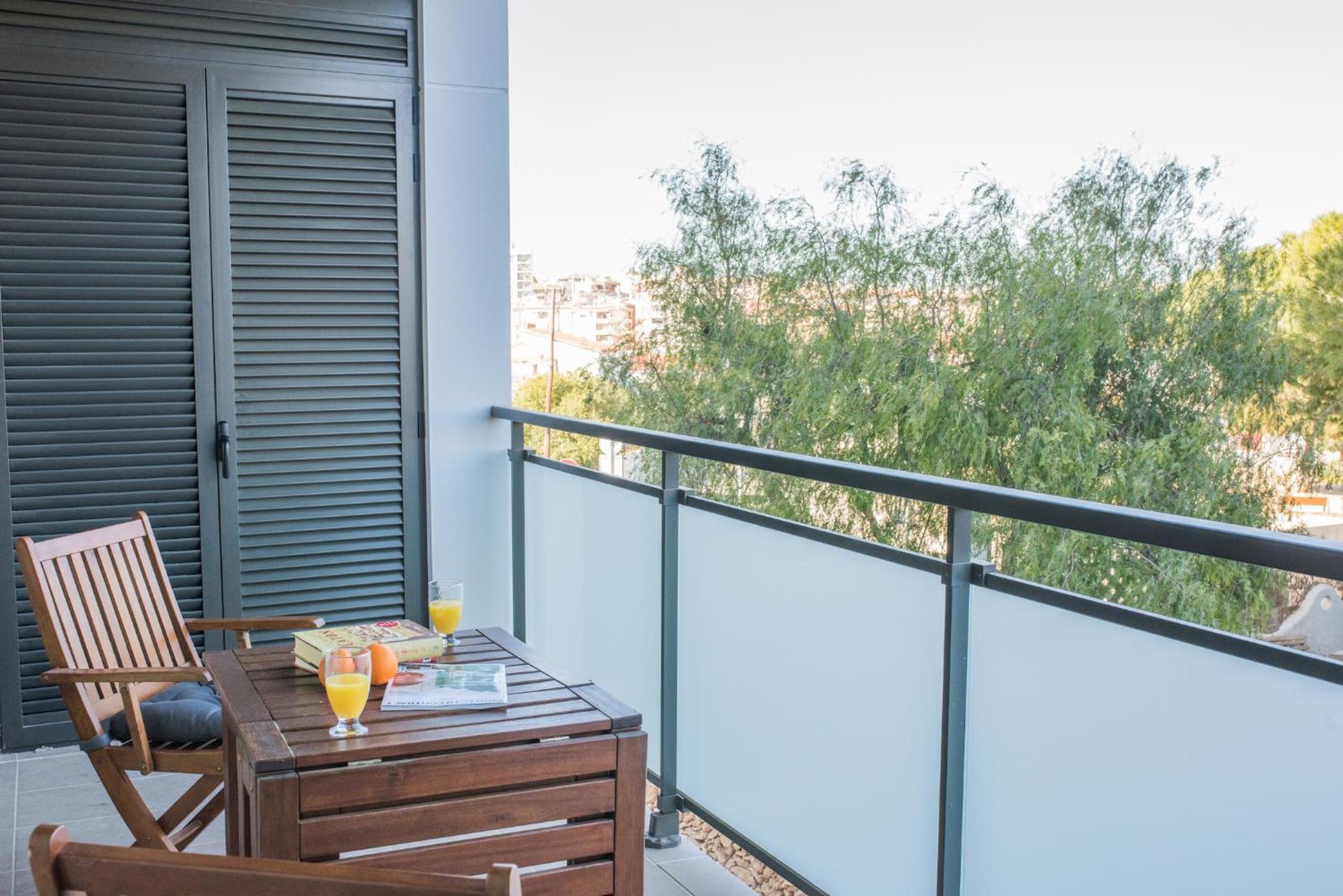 Two-Bedroom Apartment with Terrace - Photo 3