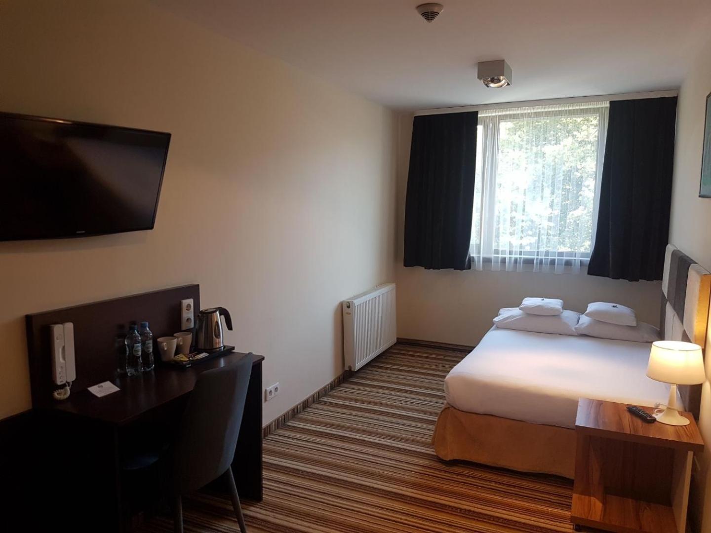 Small Double Room photo 2
