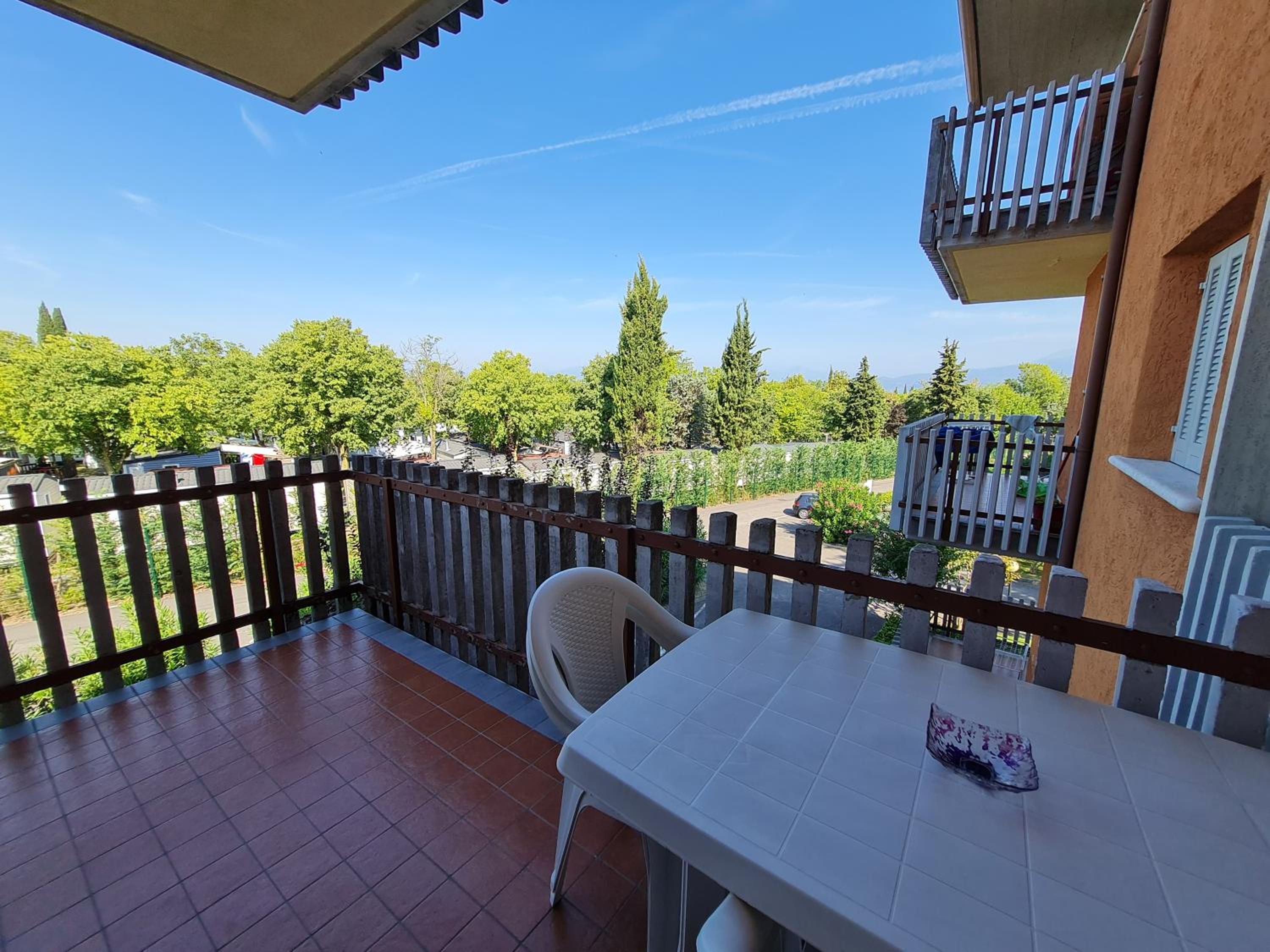 Two-Bedroom Deluxe Apartment with Balcony photo 2