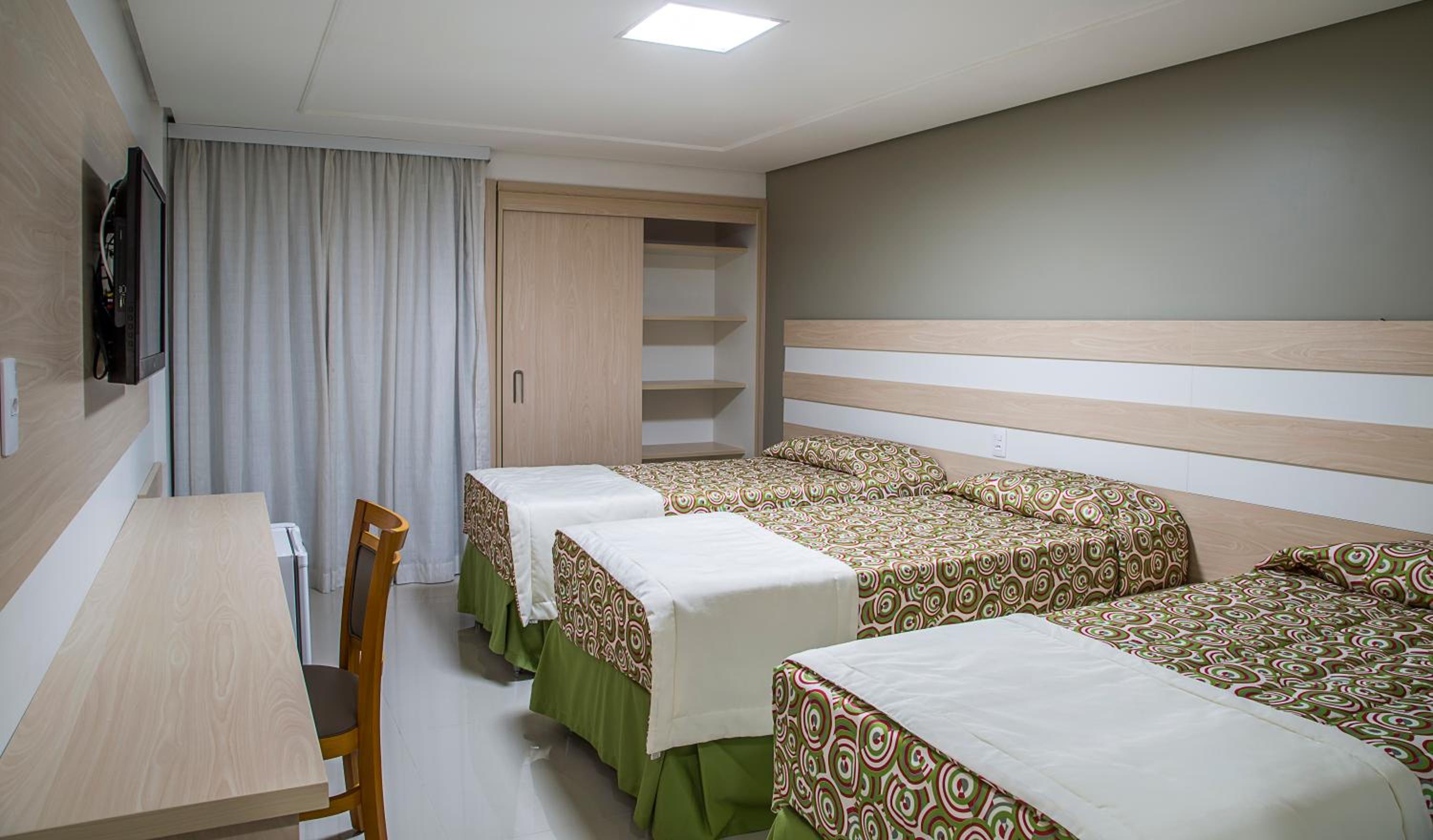 Triple Room with Balcony - Photo 7