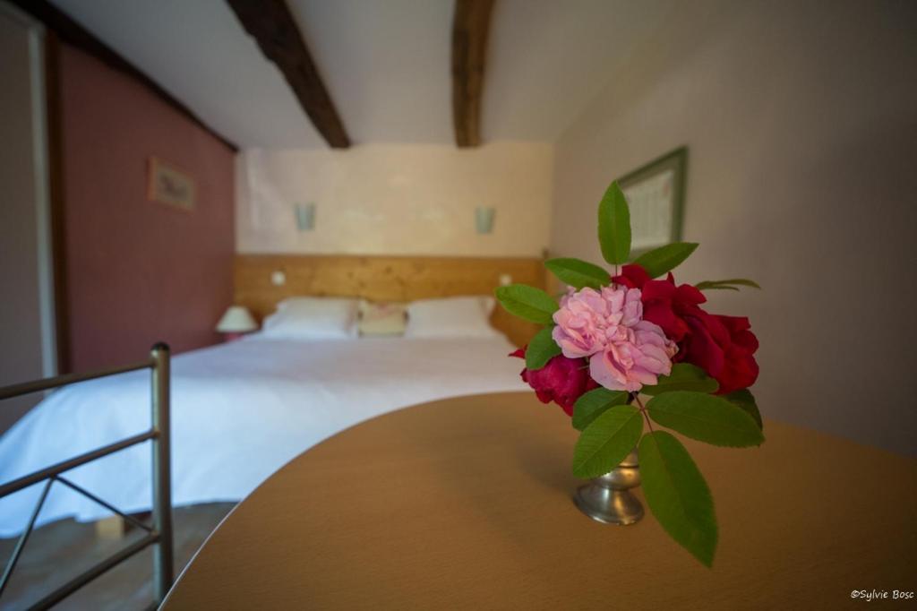 Double Room with Garden View - Photo 1