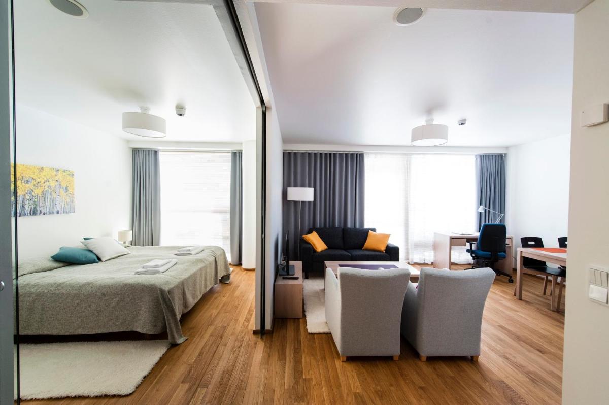 One-Bedroom Apartment with Balcony photo 1