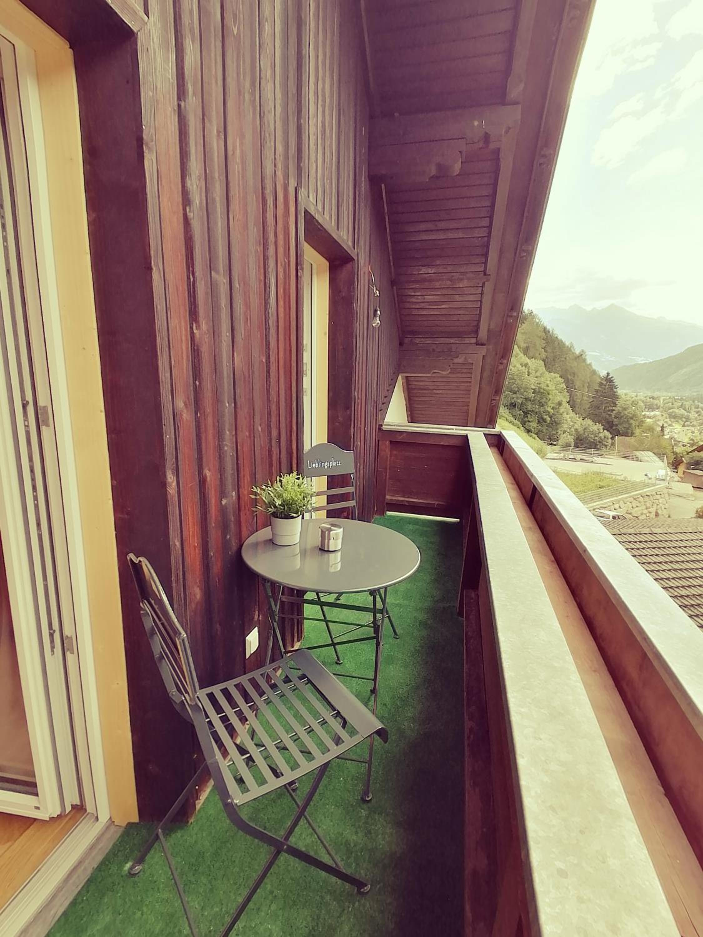 Apartment with Balcony photo 2
